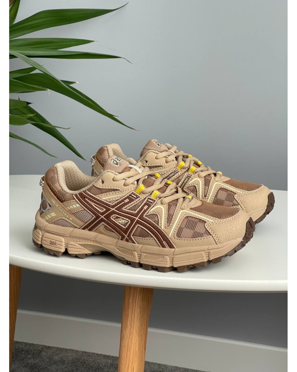 Asics Gel Kahana 8 Brown