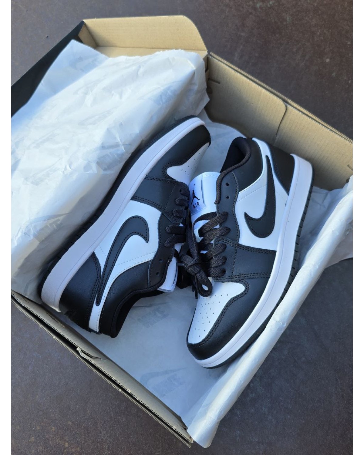Nike Air Jordan 1 Low Black White