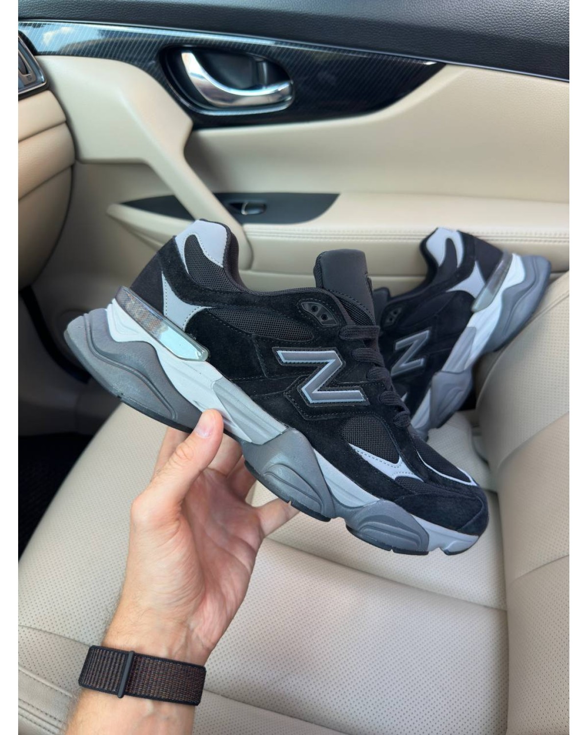 New Balance 9060 Black Grey