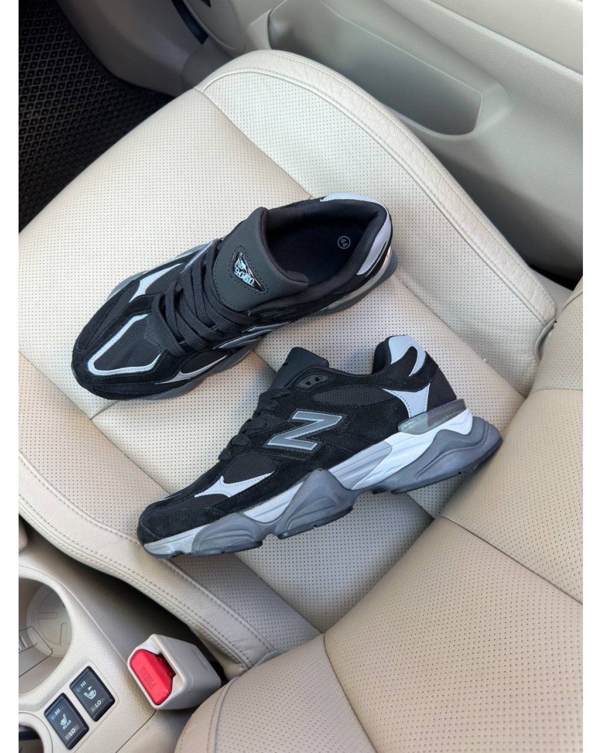 New Balance 9060 Black Grey