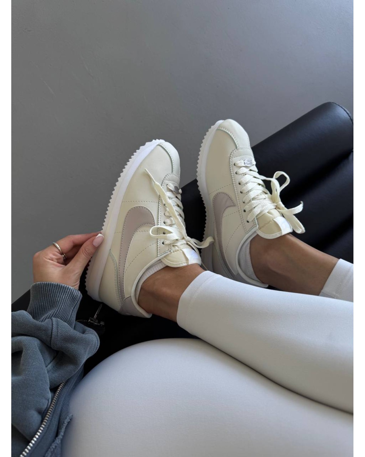 Nike Cortez Ivory / Metallic Bronze