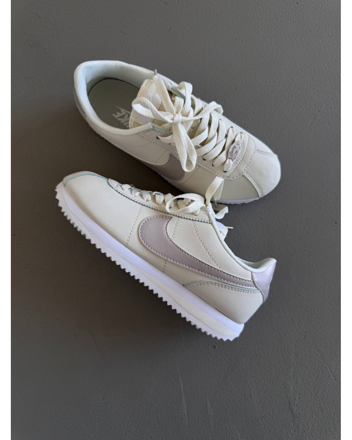 Nike Cortez Ivory / Metallic Bronze