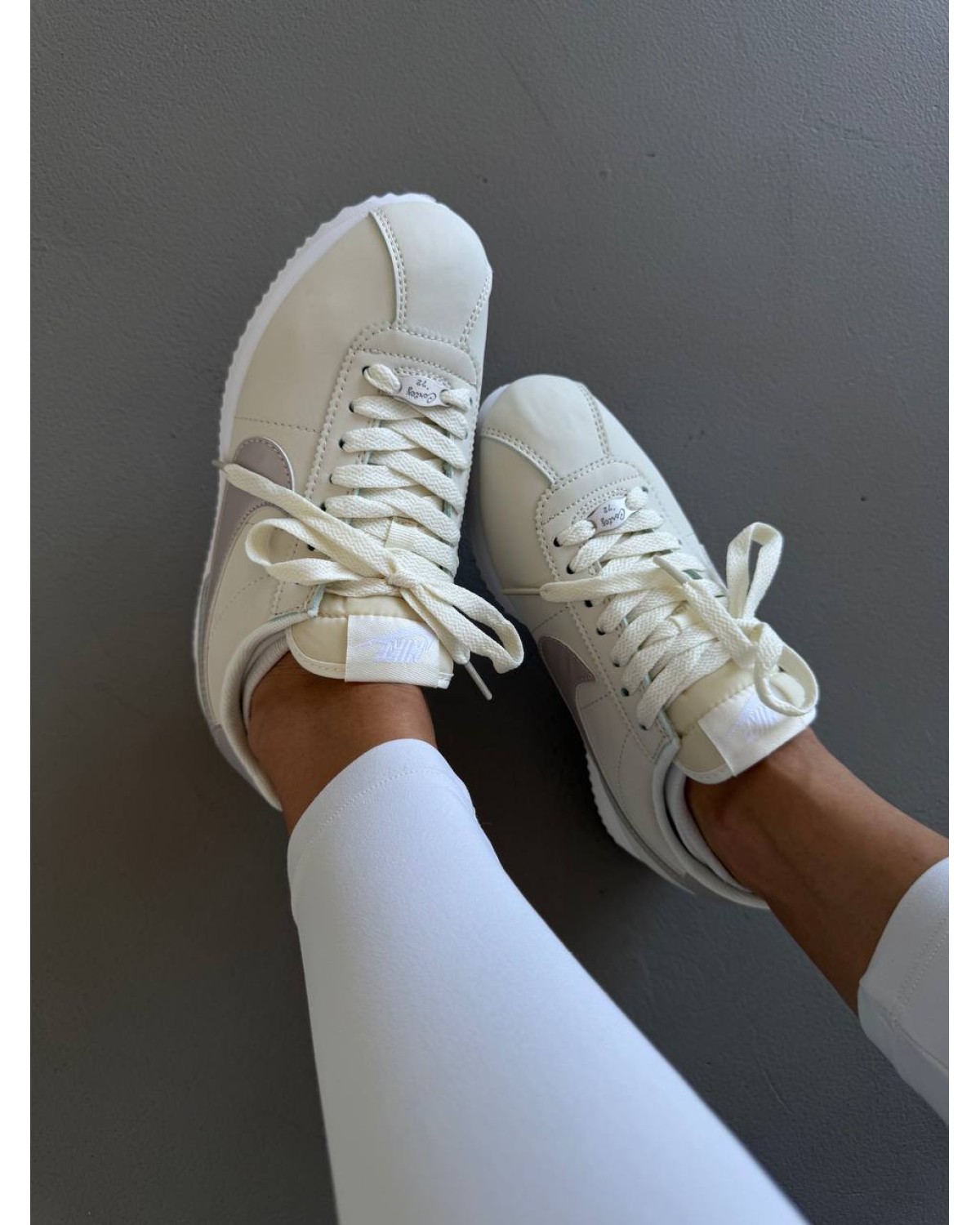 Nike Cortez Ivory / Metallic Bronze