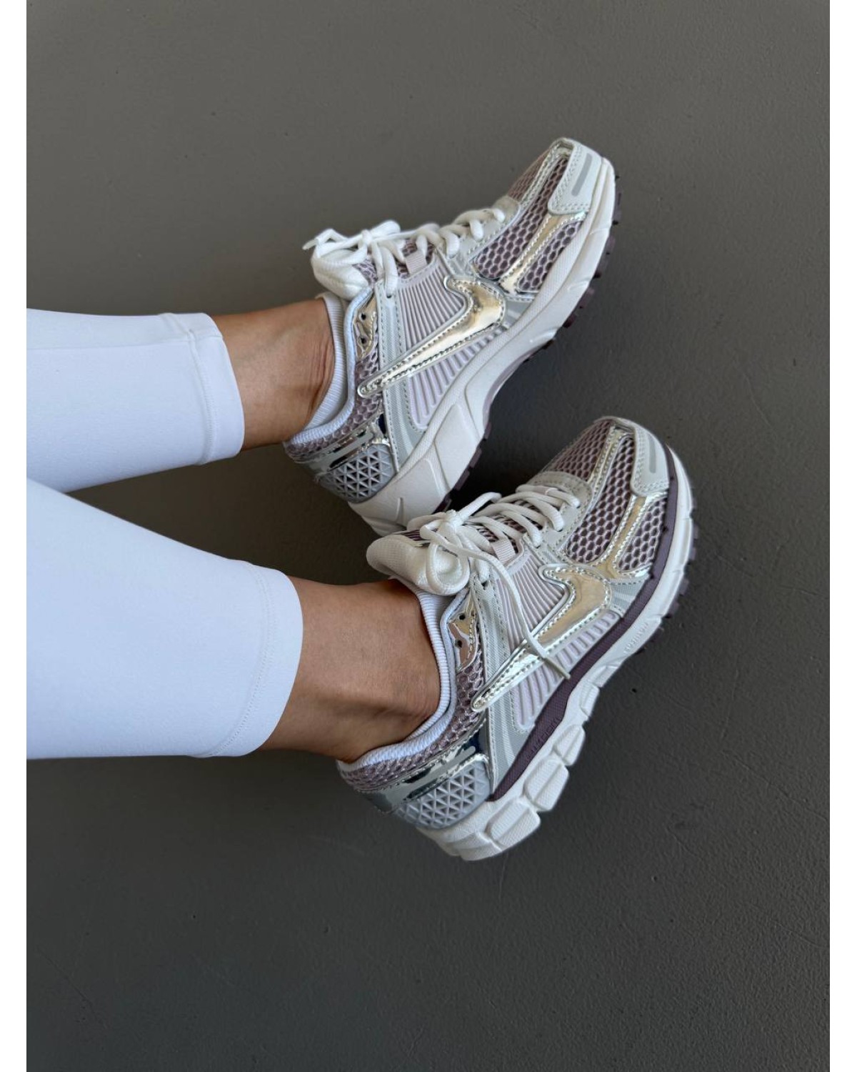 Nike Zoom Vomero 5 Metallic Silver / Platinum Violet