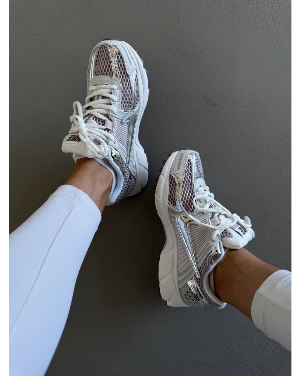 Nike Zoom Vomero 5 Metallic Silver / Platinum Violet