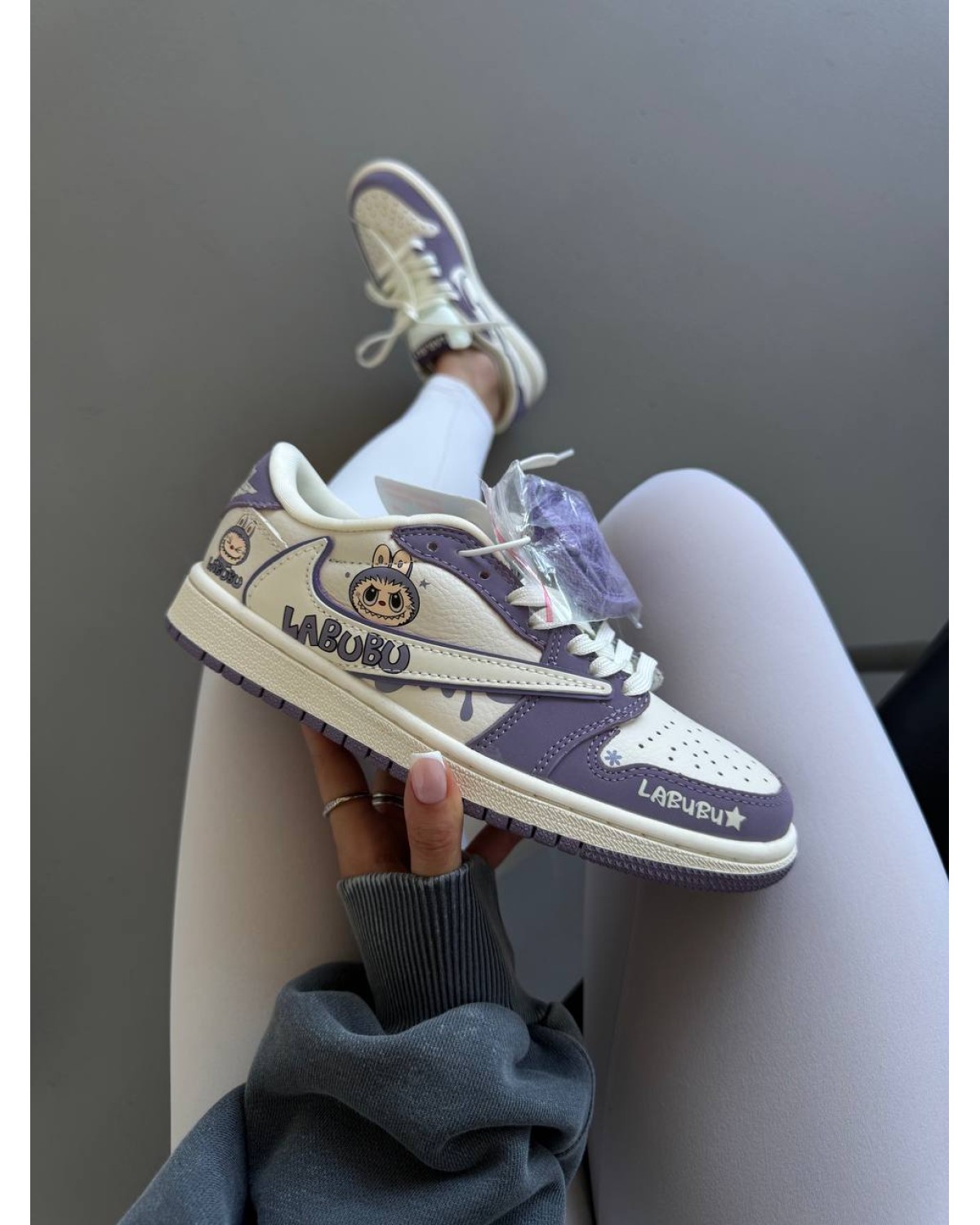 Nike Air Jordan Retro 1 Low  x Travis Scott x Labubu