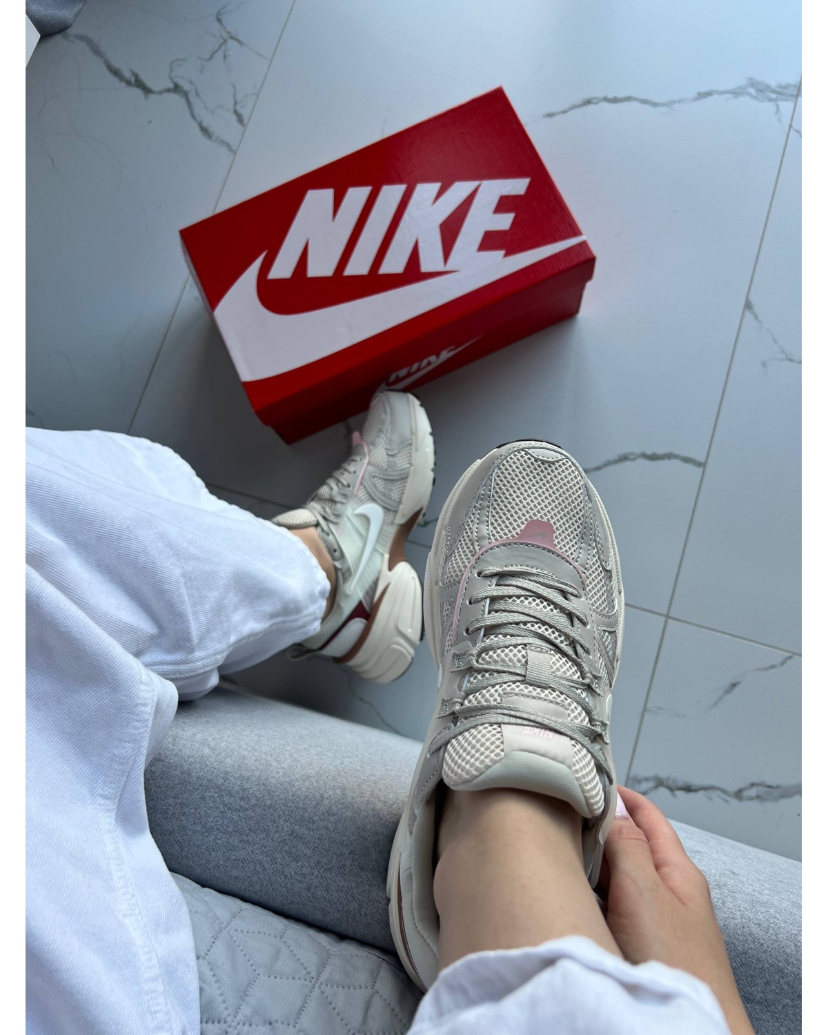 Nike V2K Run Beige Pink