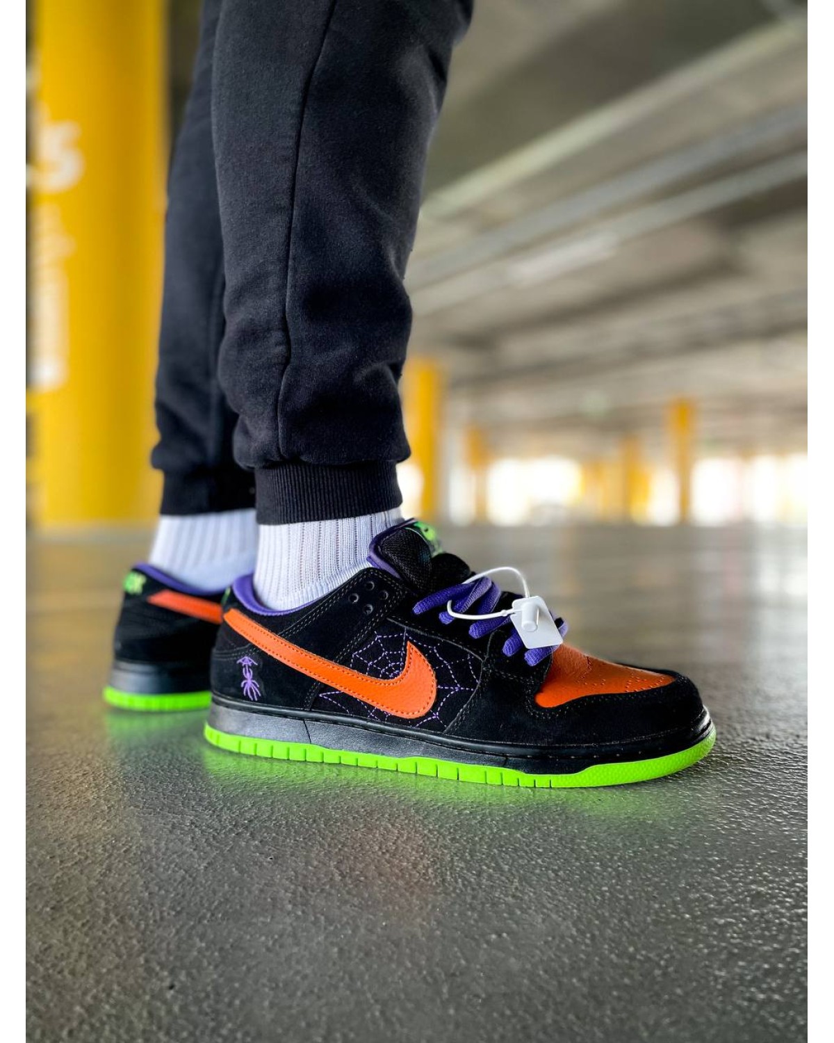 Nike SB Dunk Low Night of Mischief Halloween