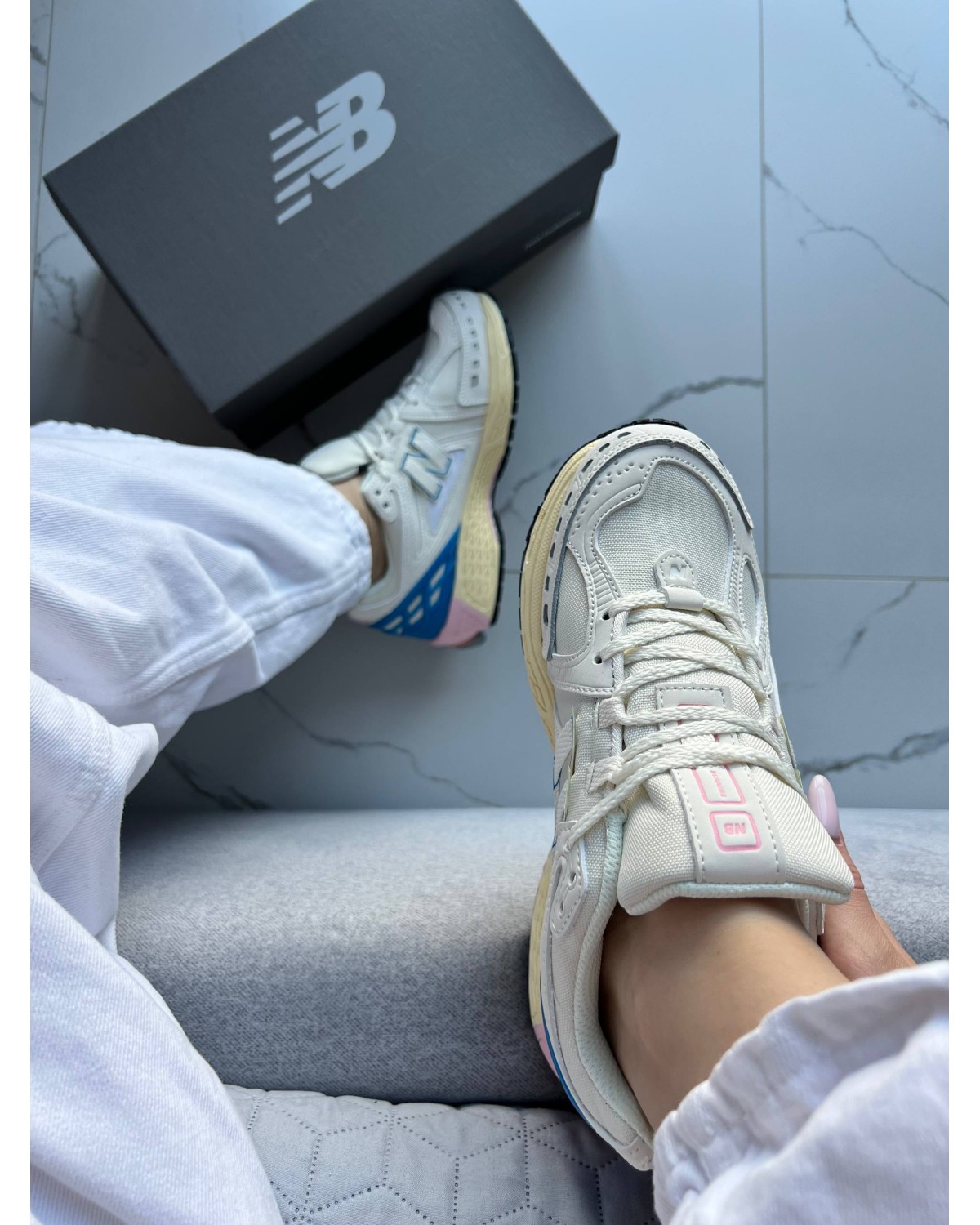 New Balance 1906R Cordura White Blue Pink