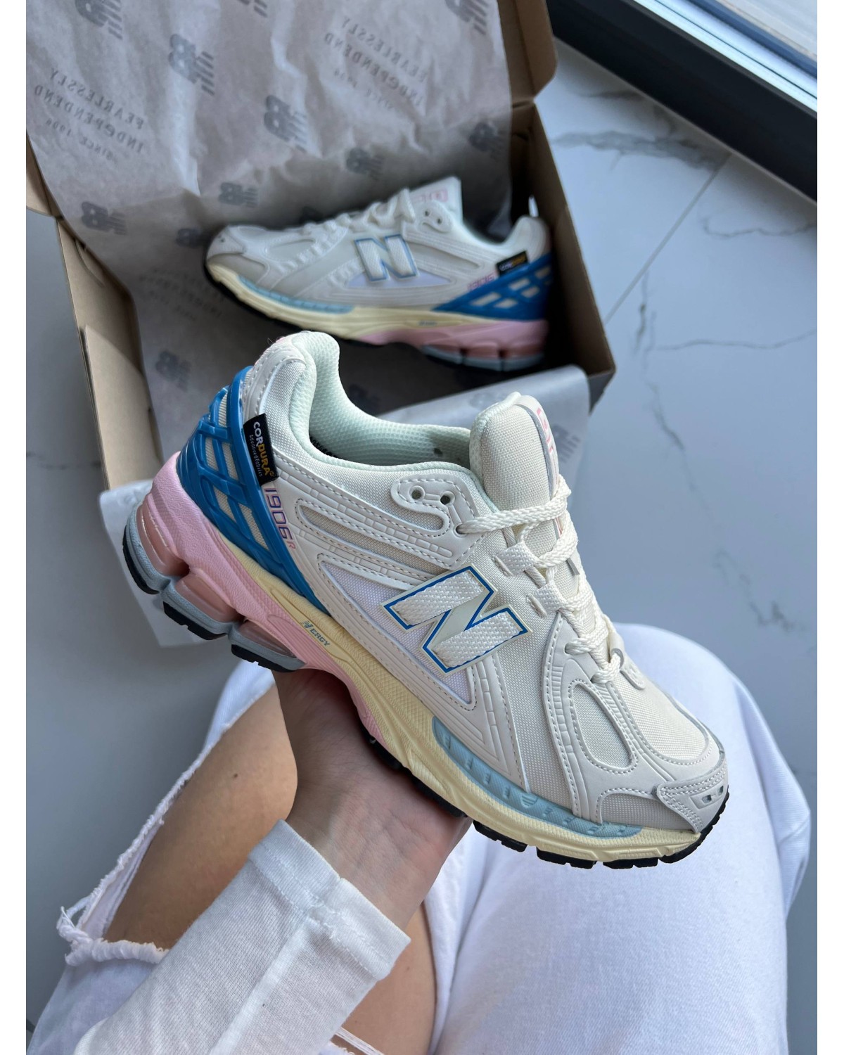 New Balance 1906R Cordura White Blue Pink