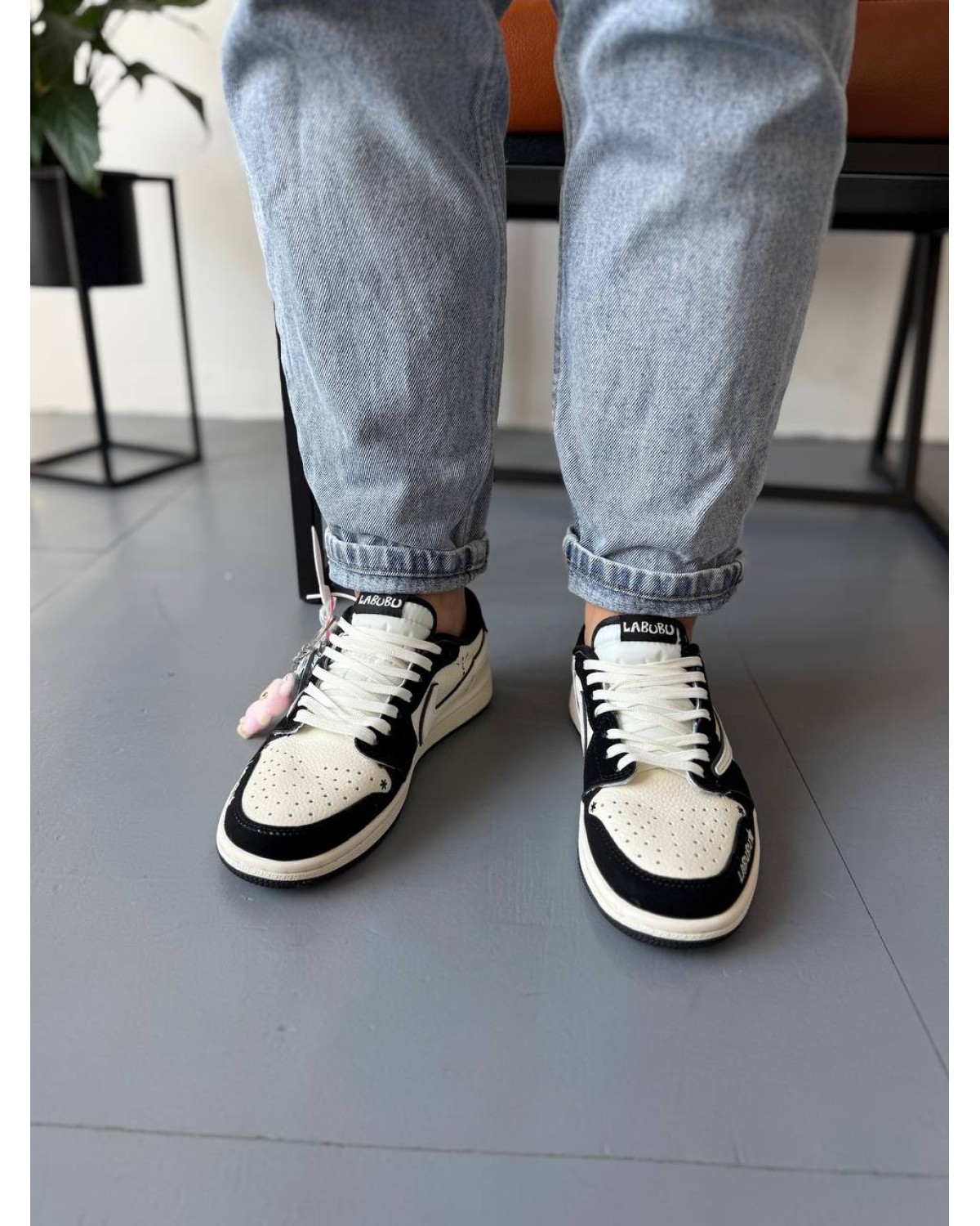Nike Air Jordan 1 low Travis Scott x Labubu Black Beige