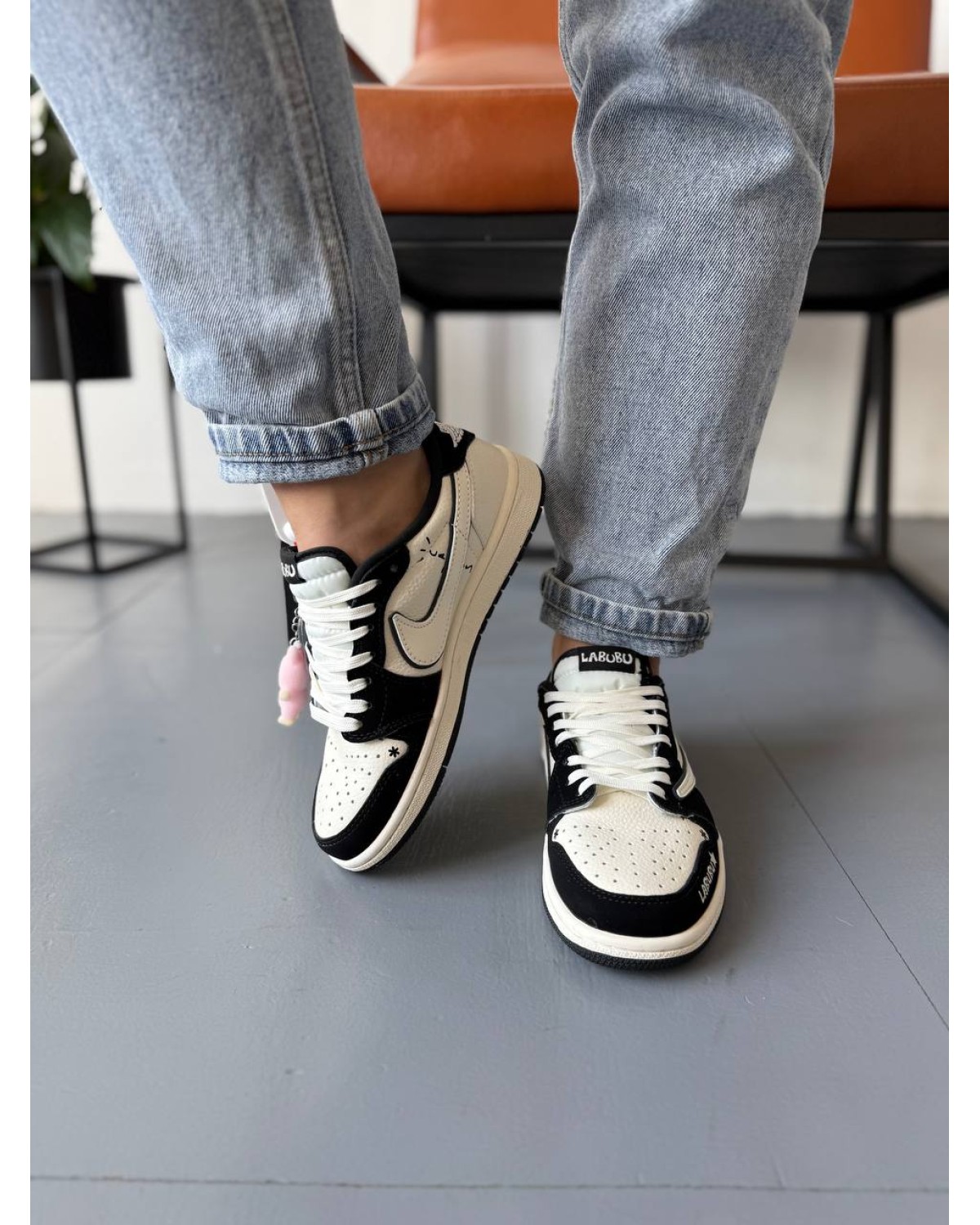 Nike Air Jordan 1 low Travis Scott x Labubu Black Beige