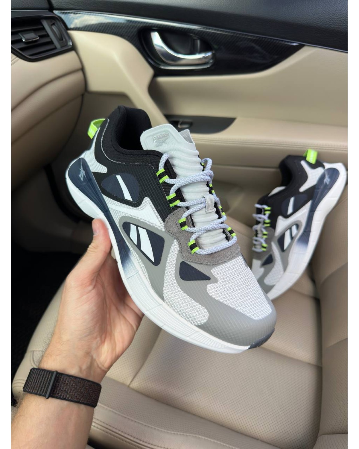 Reebok Zig Kinetica White Grey Black