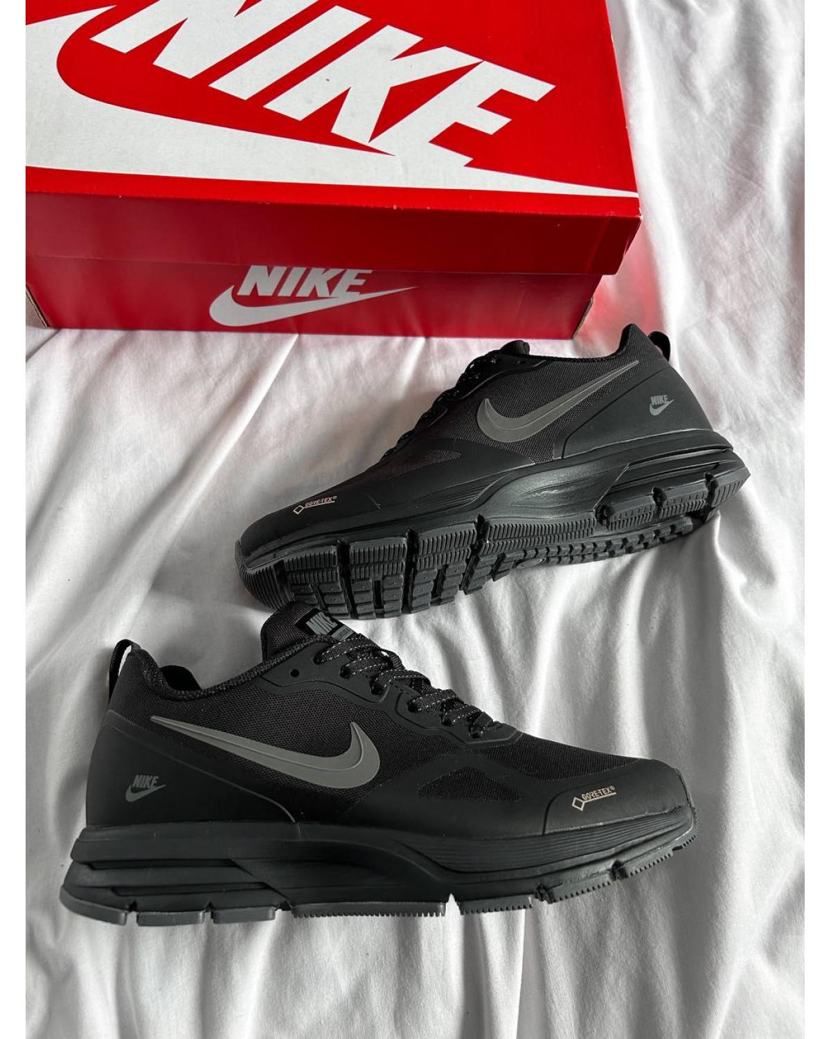 Nike Structure 26 'Black Anthracite' gore-tex