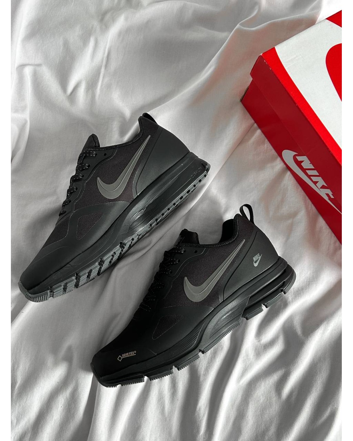 Nike Structure 26 'Black Anthracite' gore-tex