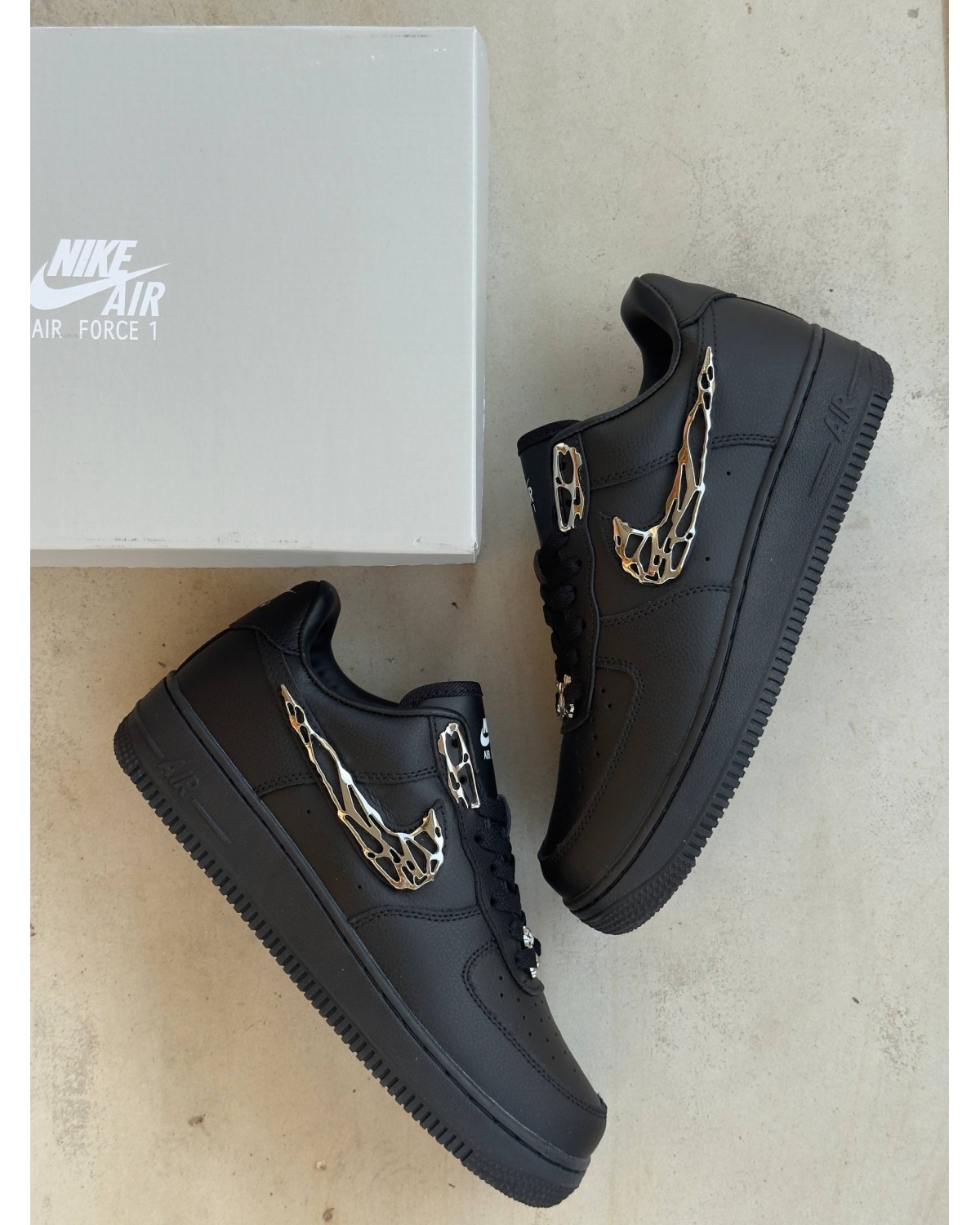 Nike Air Force 1 Low Black ‘Molten Metal Swoosh ‘