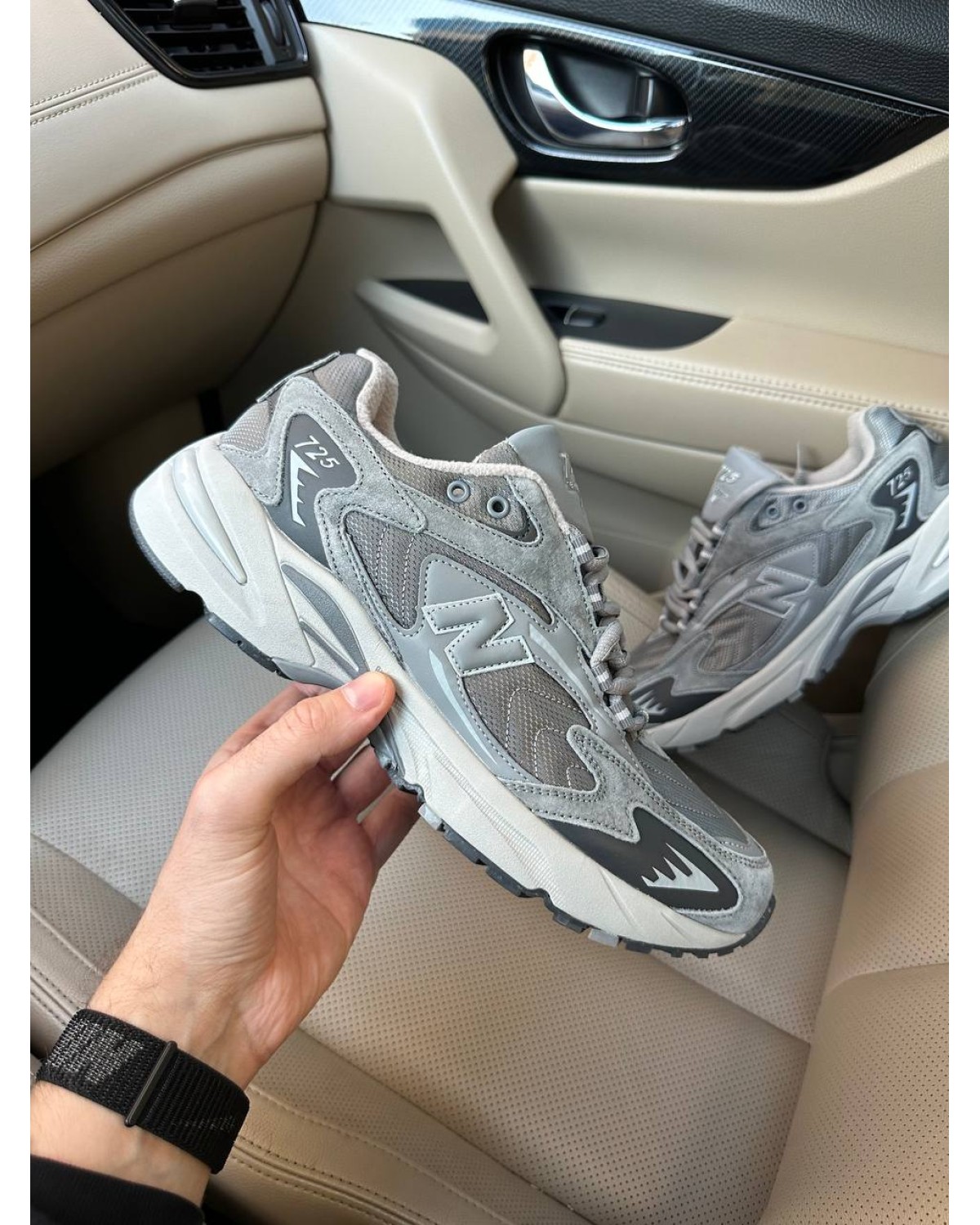 New Balance 725 Light Grey Thermo