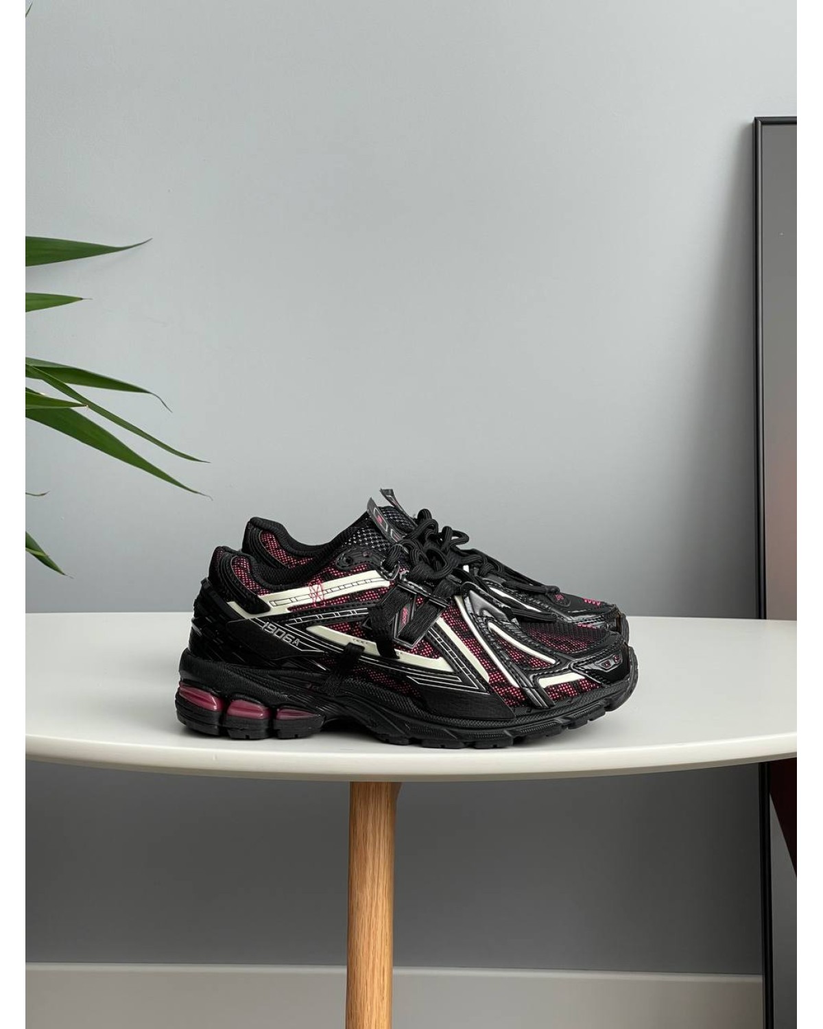New Balance Black Dragon Berry