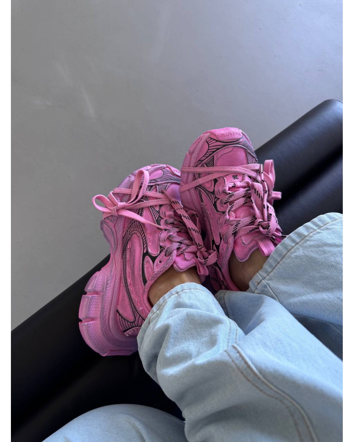 Balenciaga 3XL Vintage Pink / Black