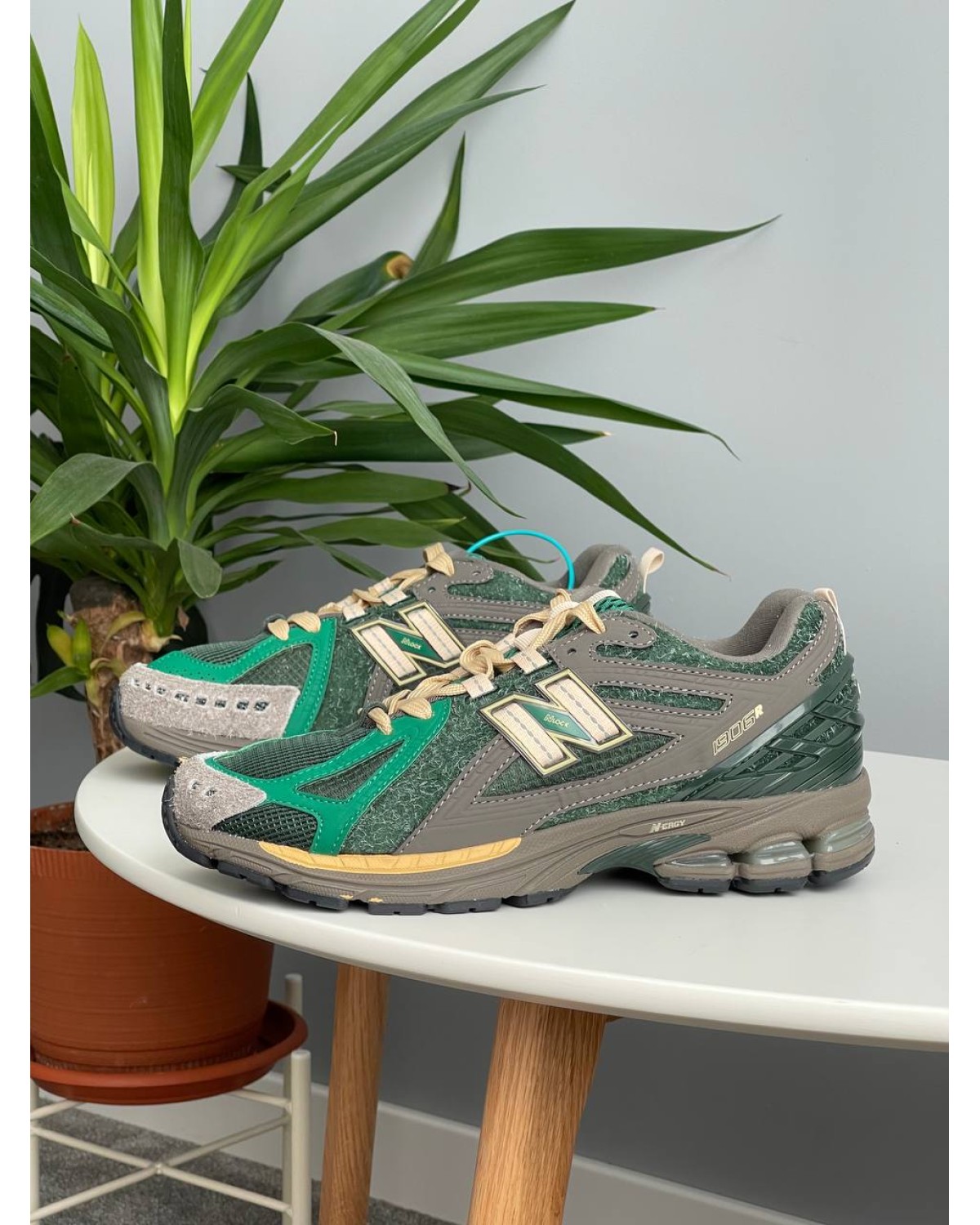New Balance 1906R Diamond District Pack Green