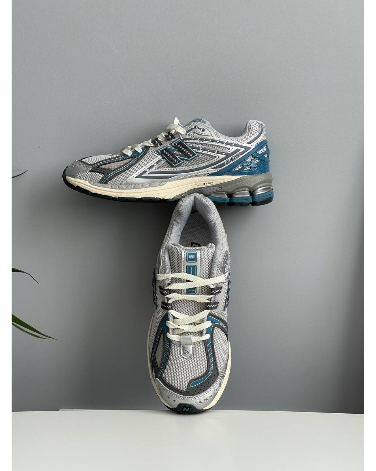 New Balance 1906R Silver Metallic Terrarium