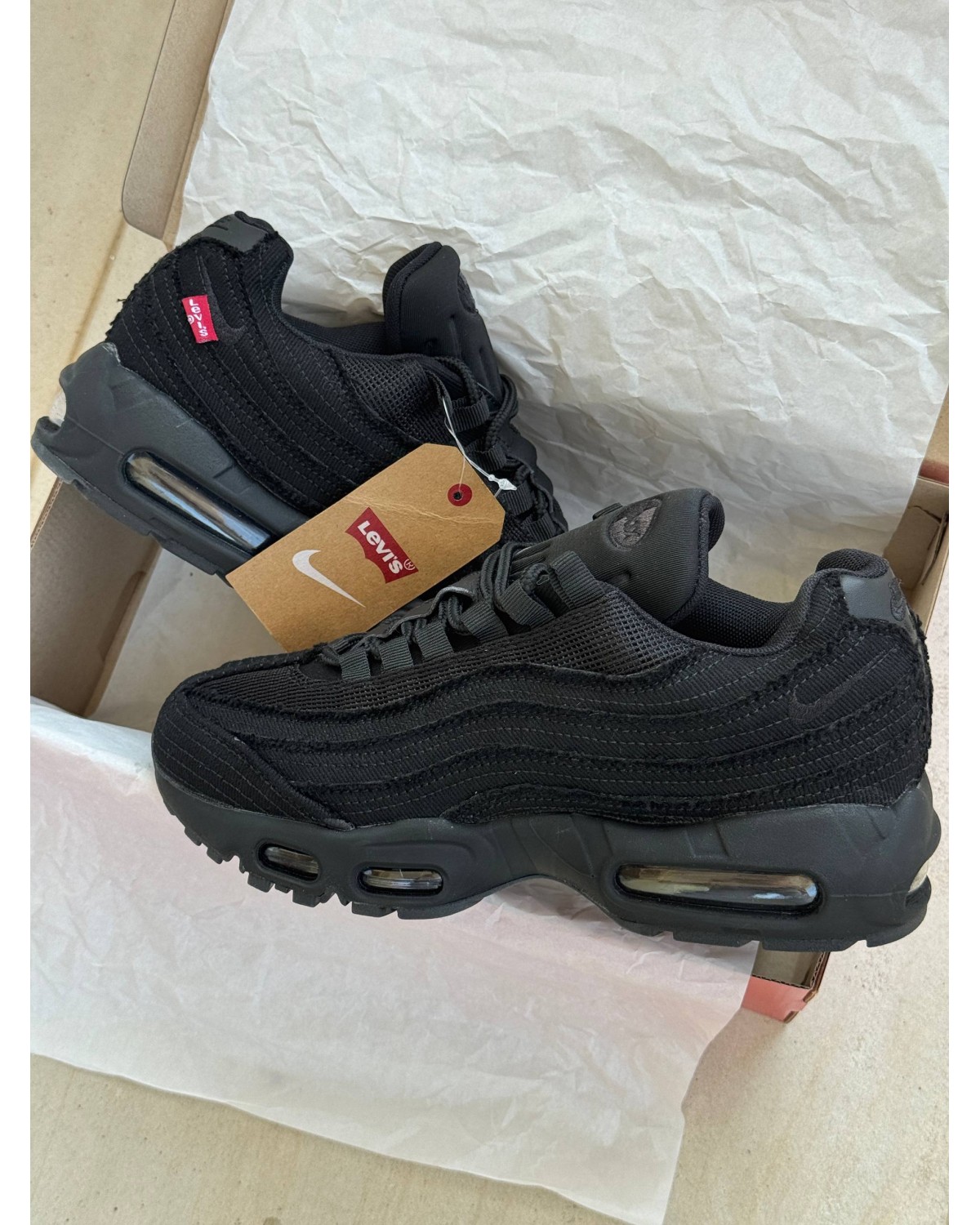 Levi's x Nike Air Max 95 Black