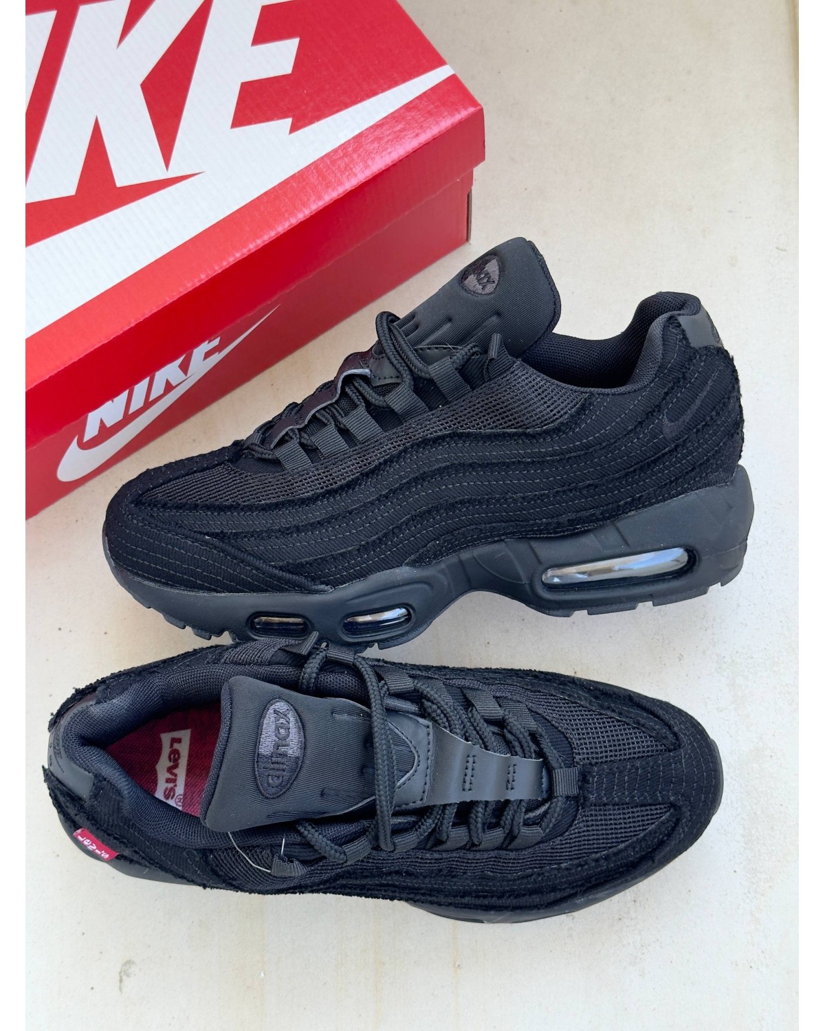Levi's x Nike Air Max 95 Black