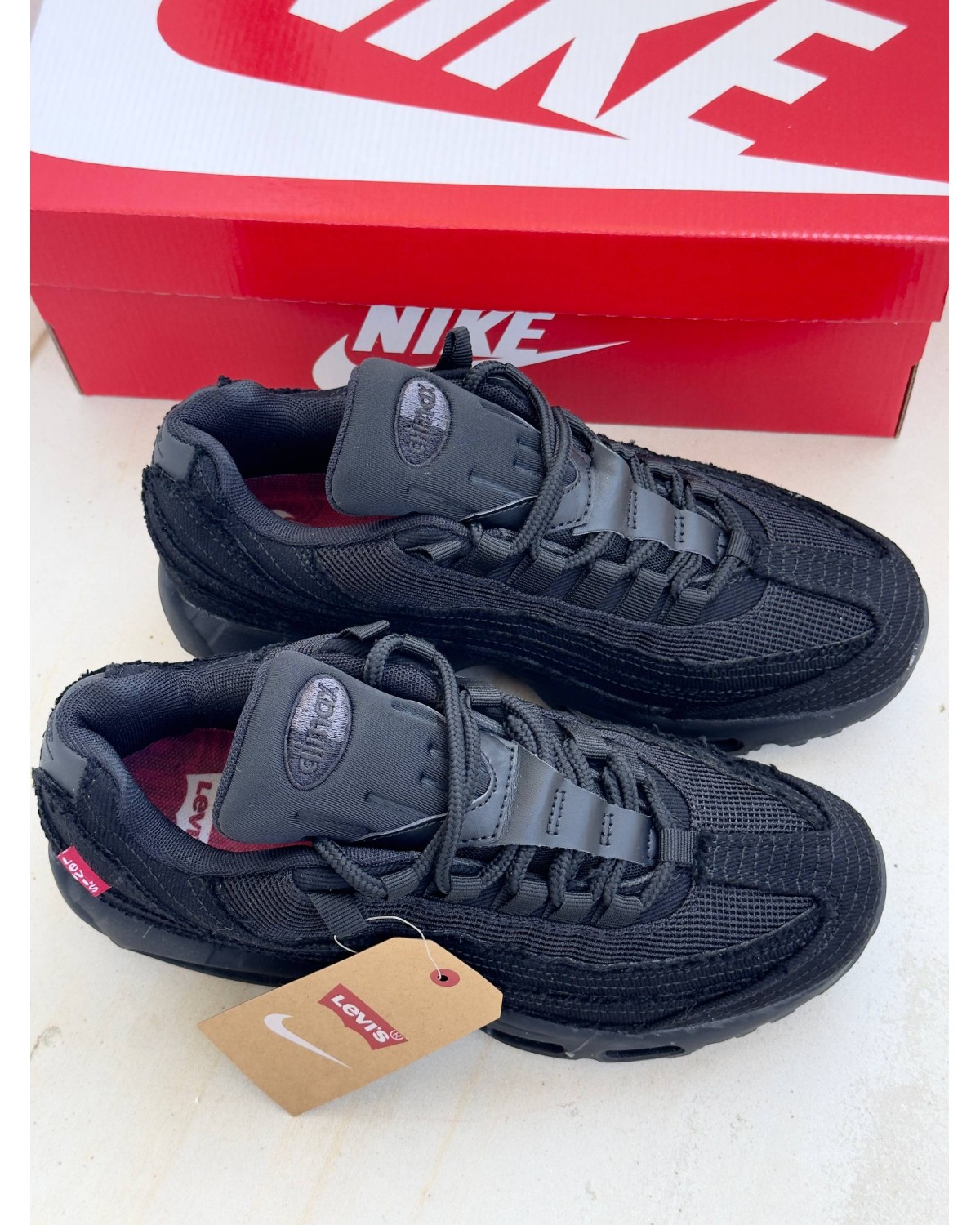 Levi's x Nike Air Max 95 Black