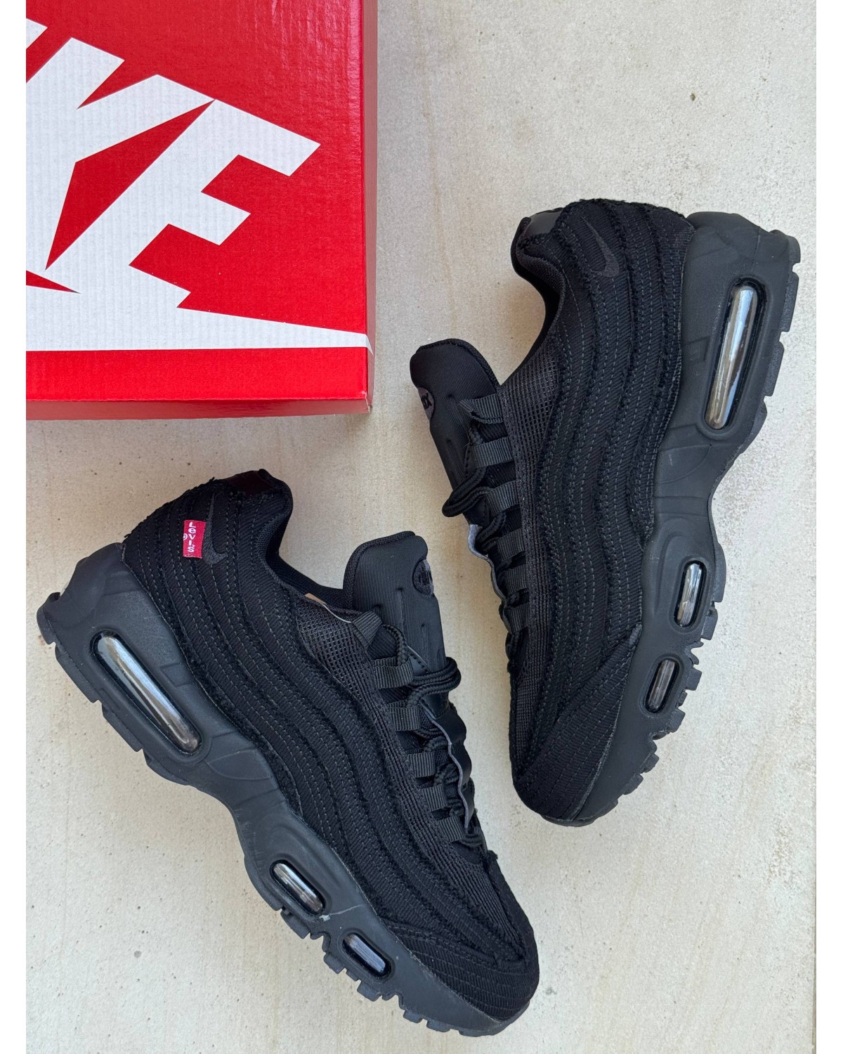 Levi's x Nike Air Max 95 Black