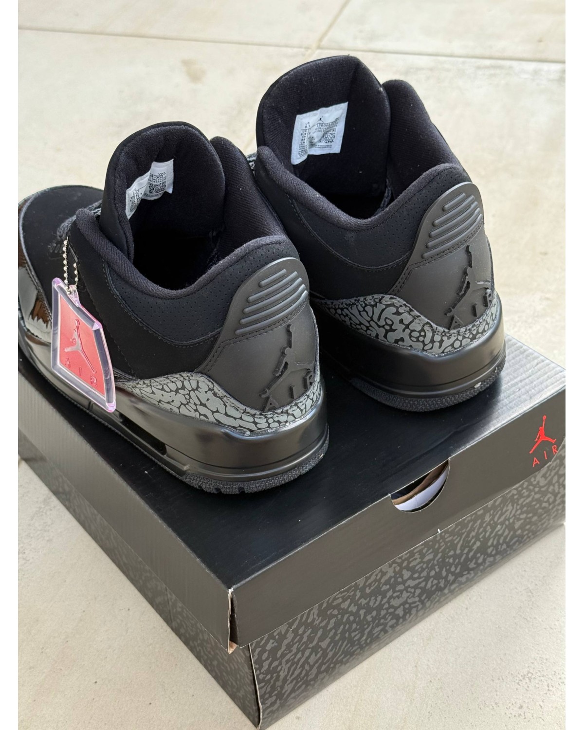 Jordan Retro 3 Black Cat