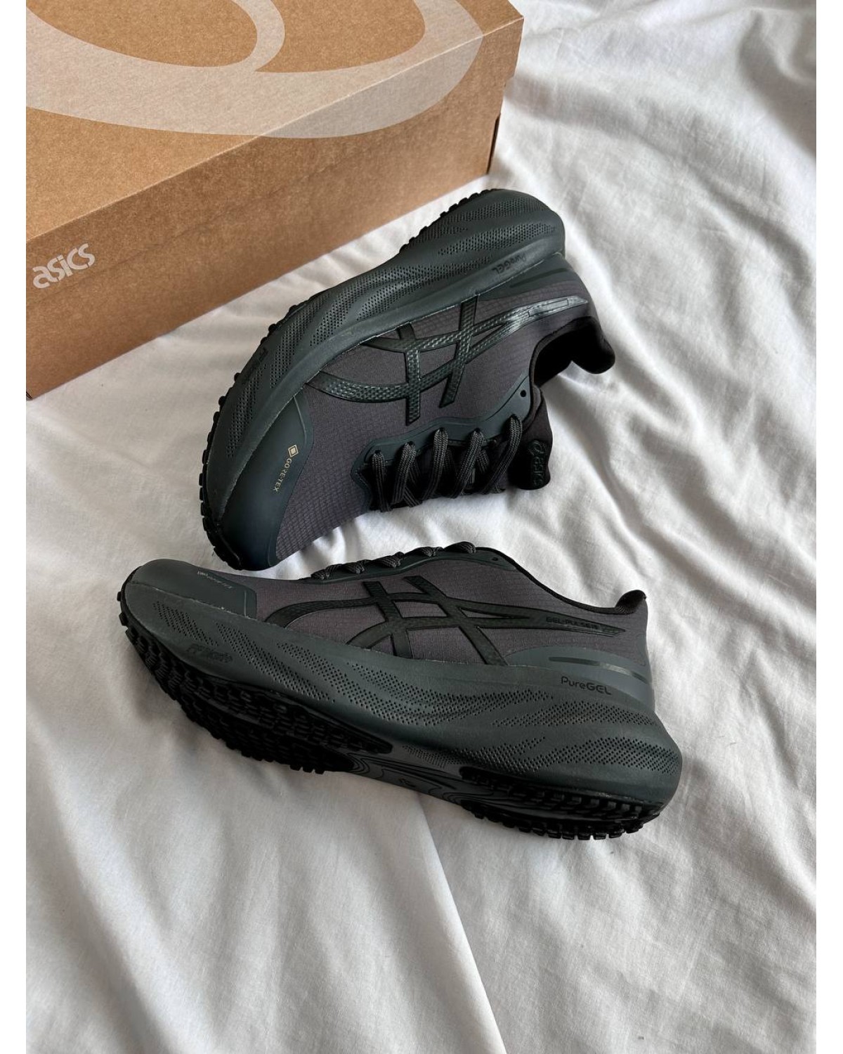 Asics Gel-Kayano 30 Gore-Tex Black-blue