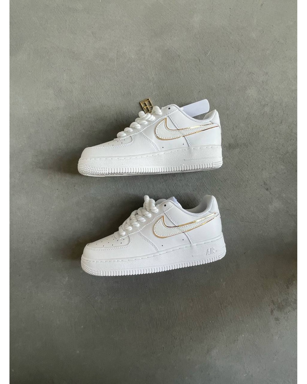 Nike Air Force 1 07 Essential White Gold