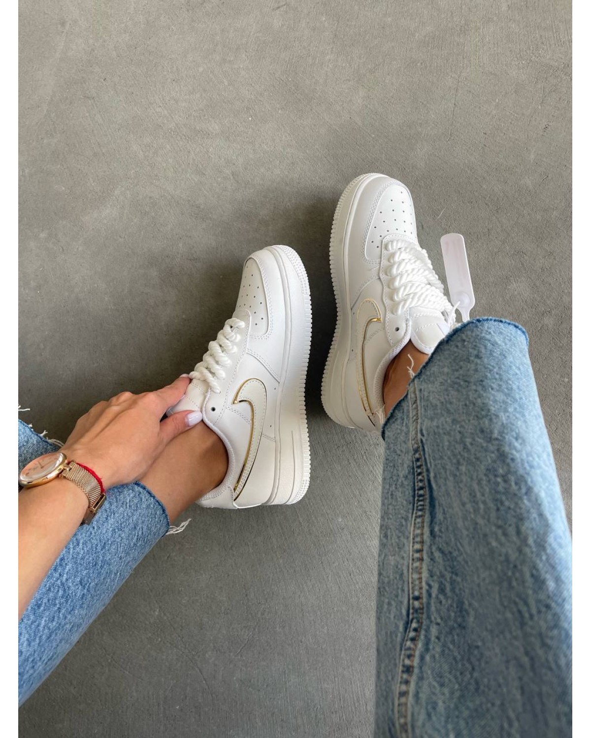 Nike Air Force 1 07 Essential White Gold