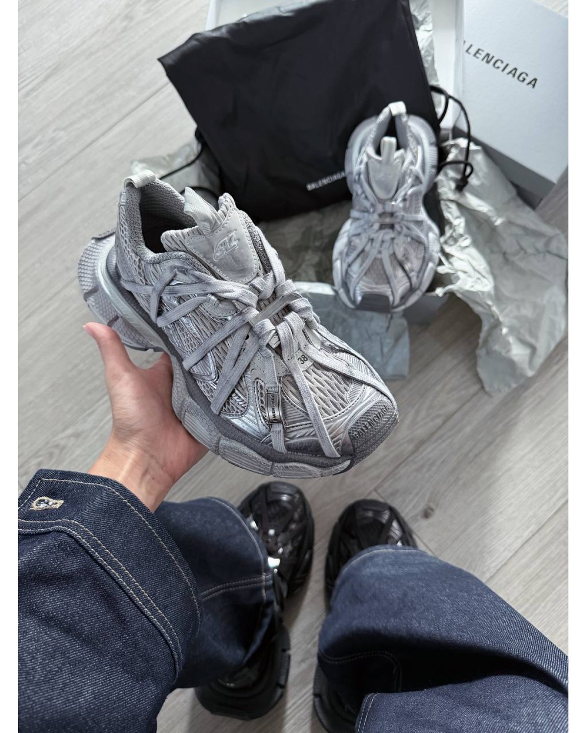 Balenciaga GB 3xl Extreme Laces B Trainers in Grey