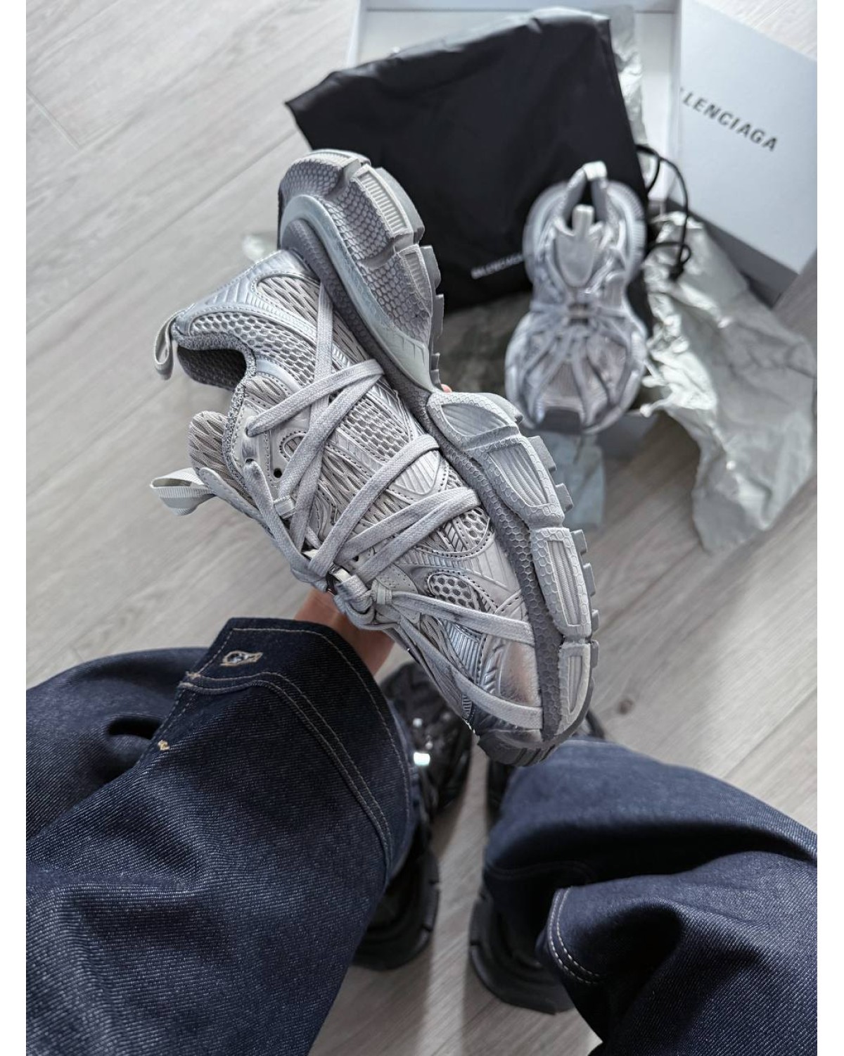 Balenciaga GB 3xl Extreme Laces B Trainers in Grey