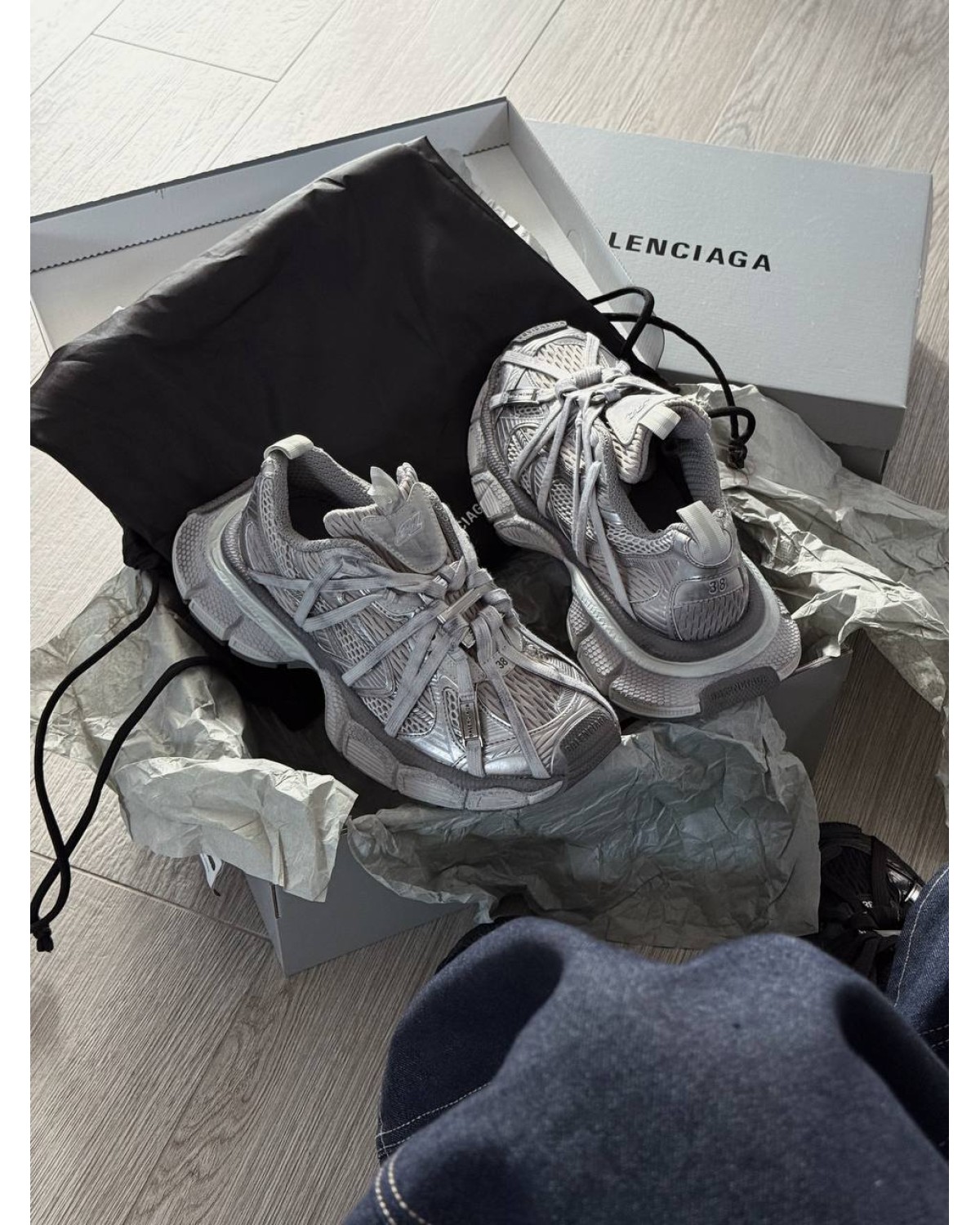 Balenciaga GB 3xl Extreme Laces B Trainers in Grey