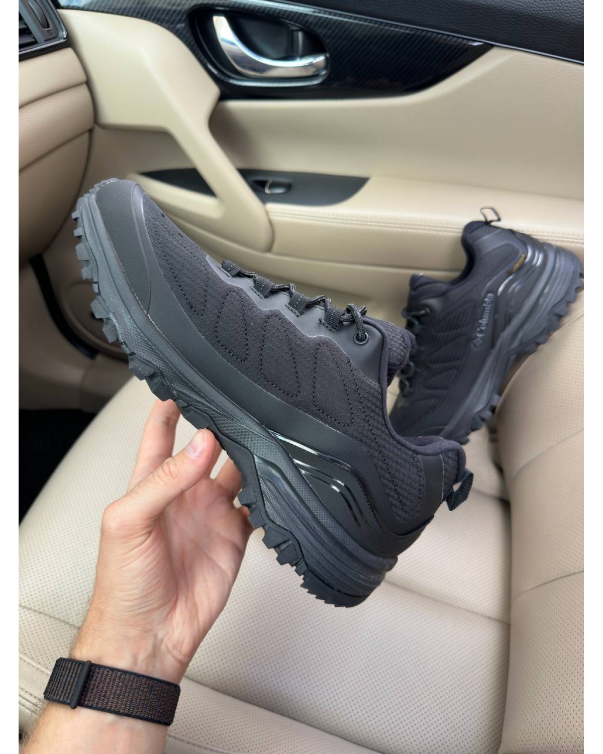 Columbia Gore-Tex Dark Grey