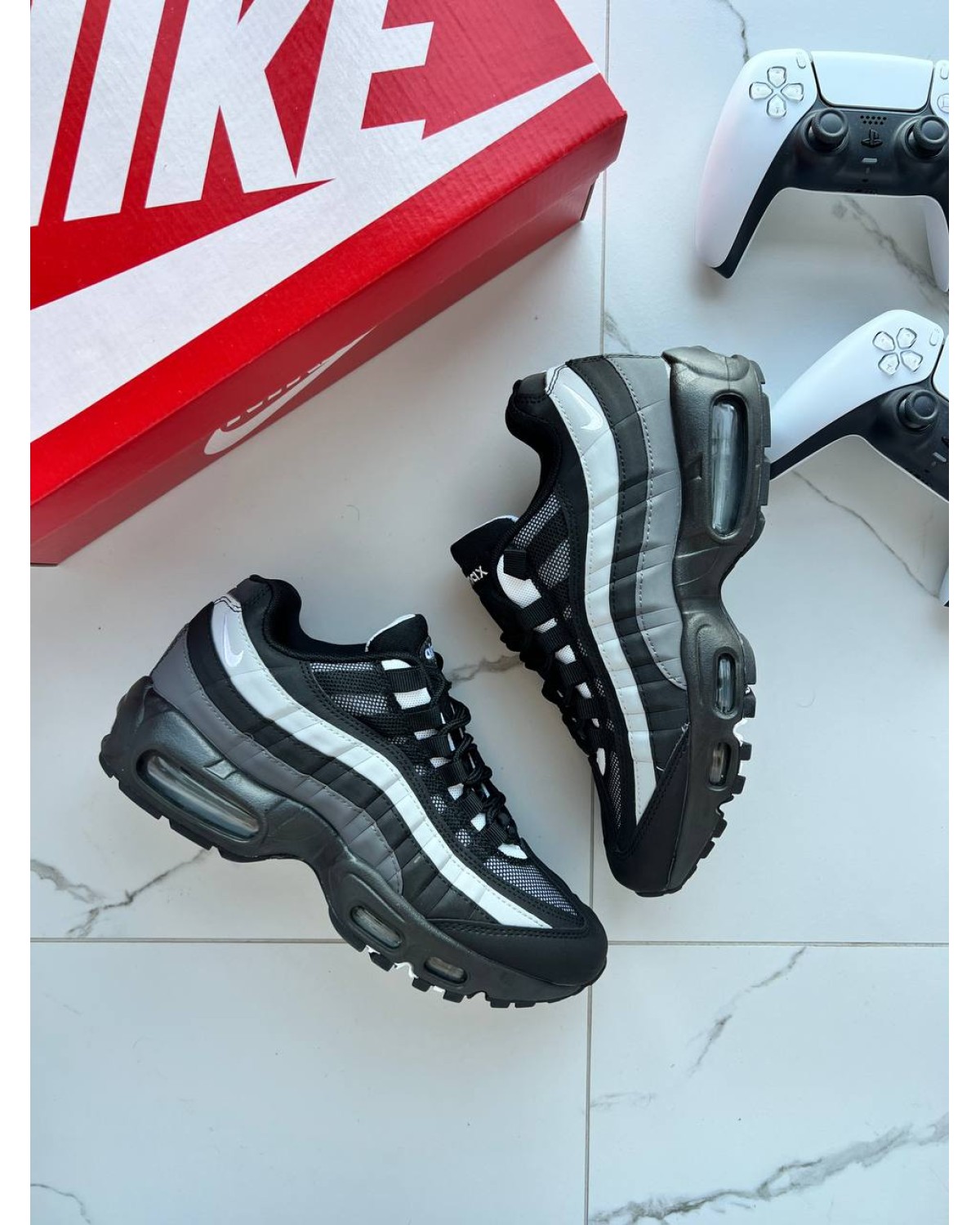 Nike Air Max 95 Black & Grey