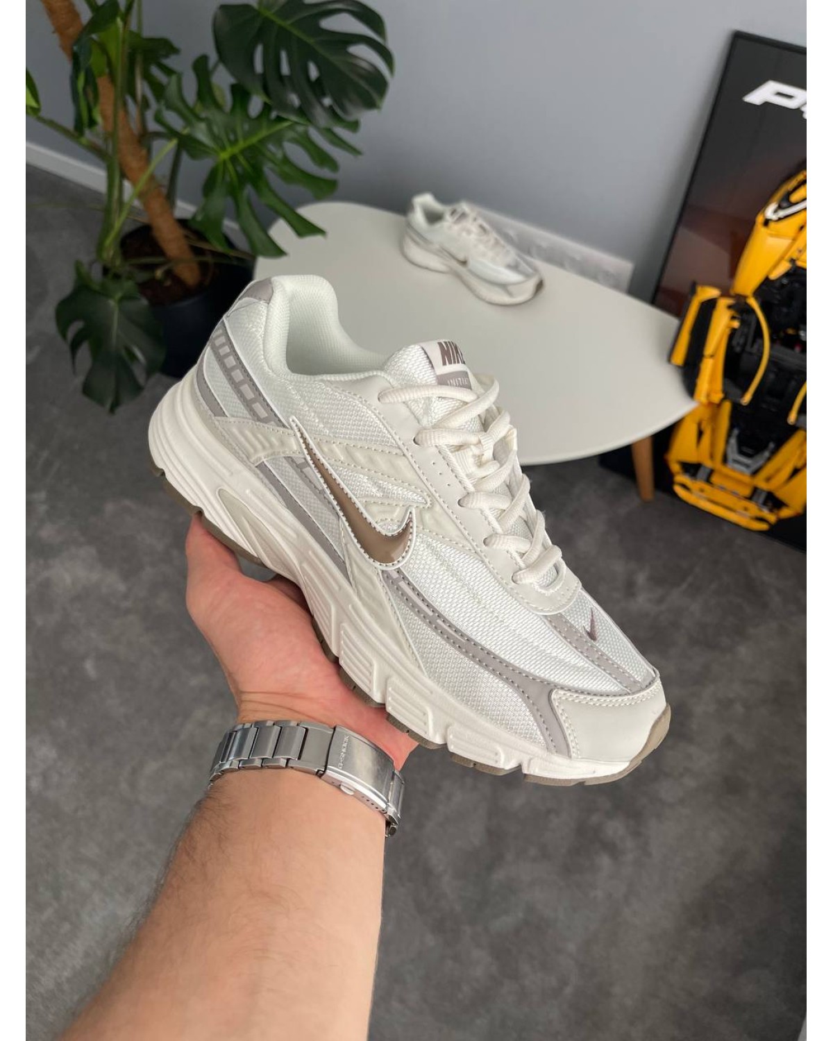 Nike Initiator Phantom White Beige