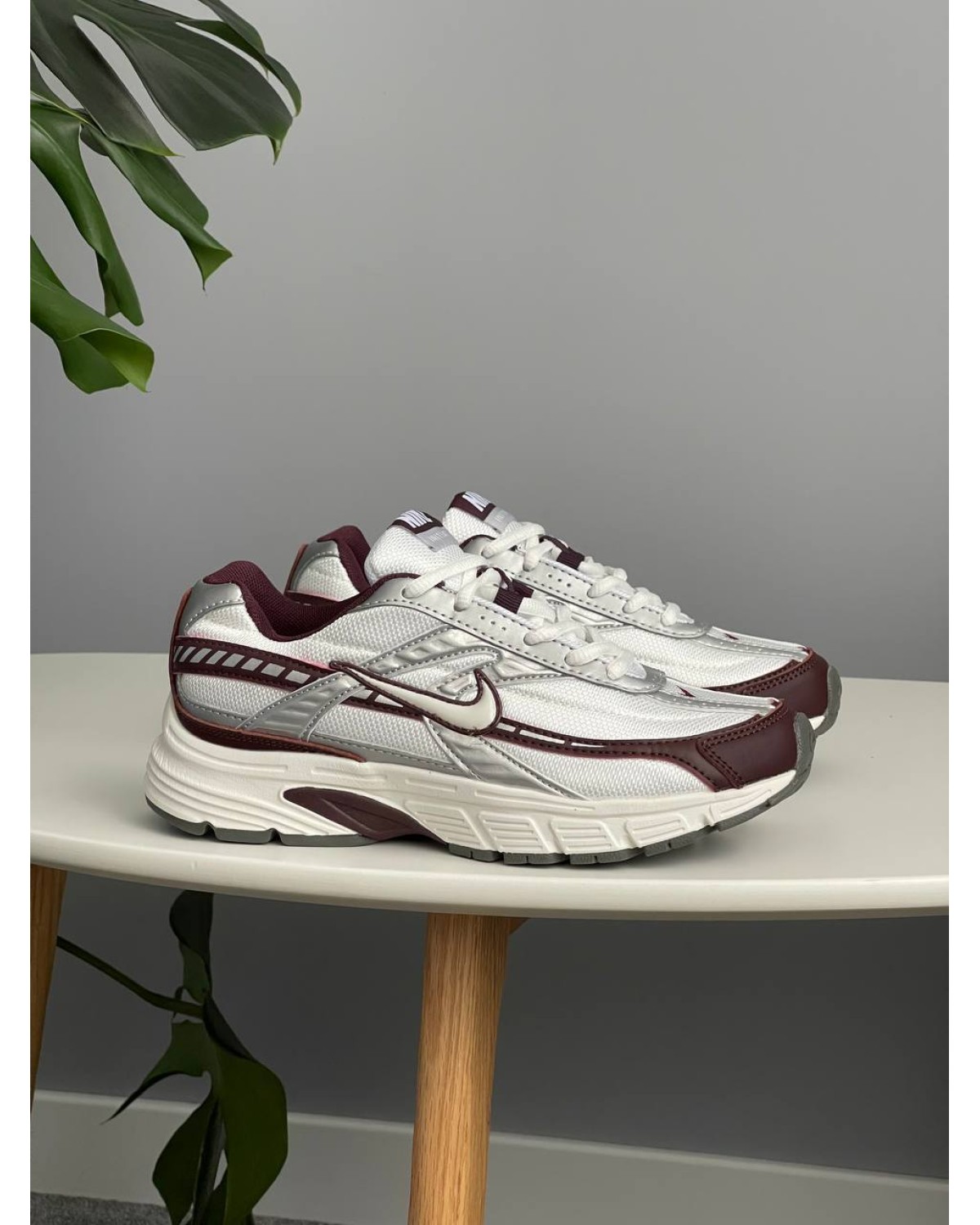 Nike Initiator White Burgundy Crush