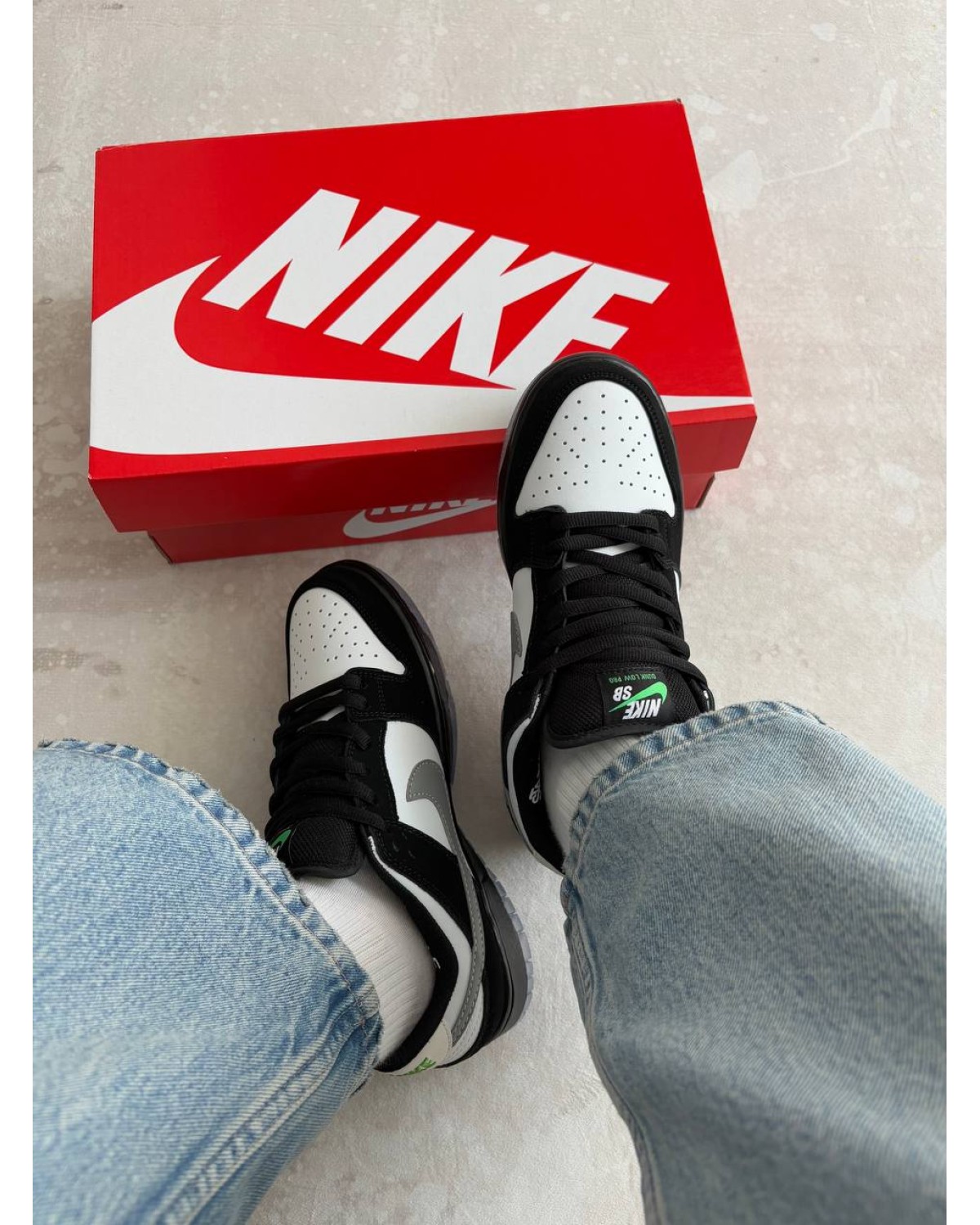 Nike SB Dunk Staple Panda Pigeon