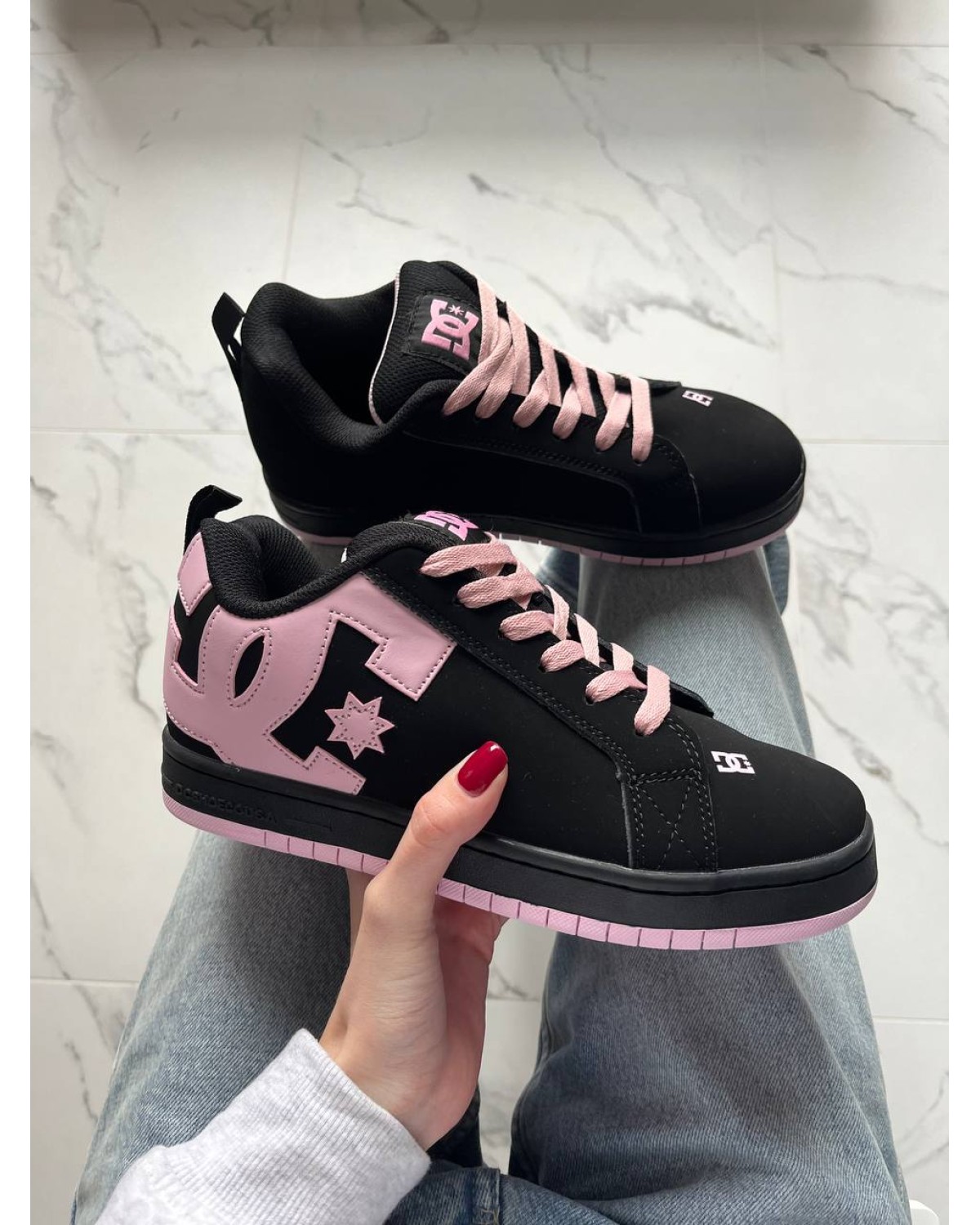 DC Court Graffik Black Pink