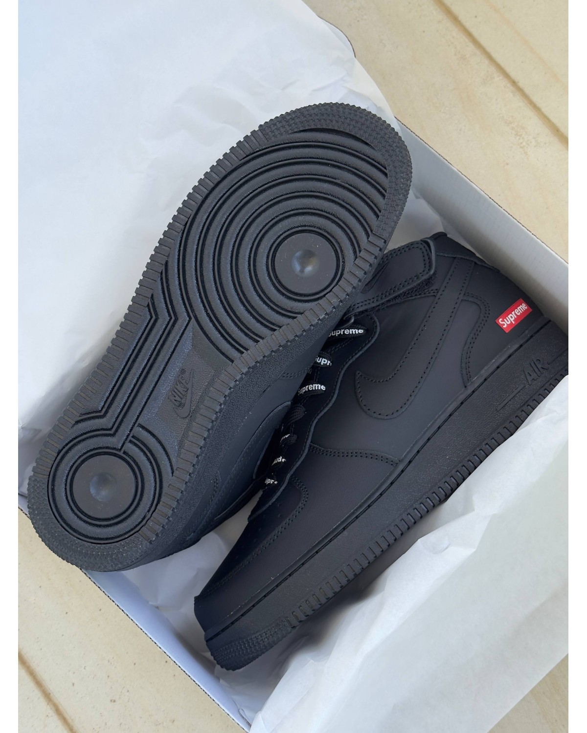 Nike Air Force 1 x Supreme
