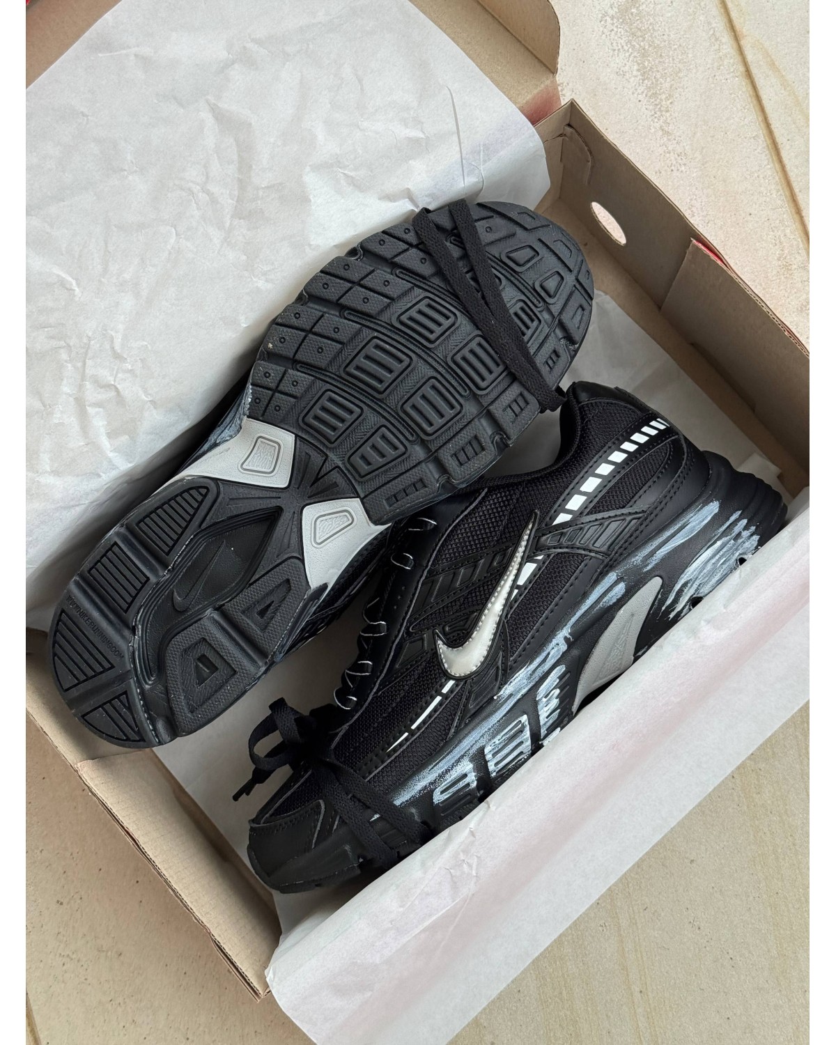 Nike Initiator Custom Black