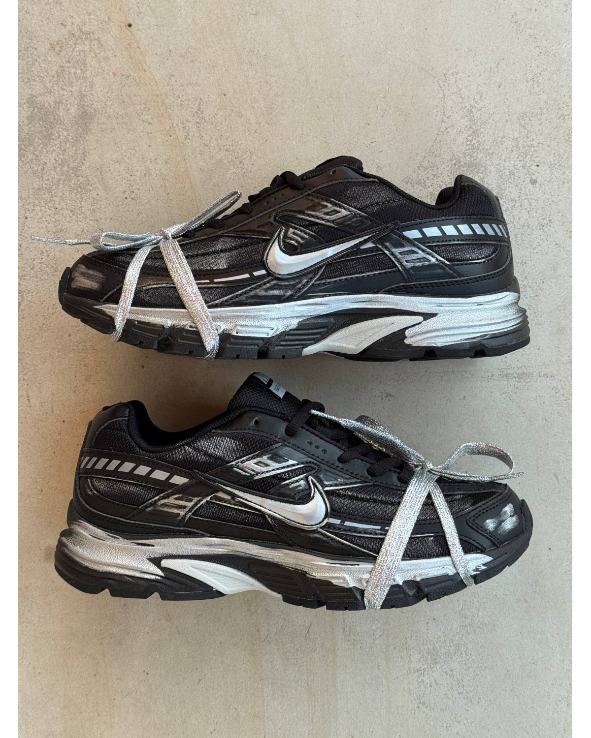 Nike Initiator Custom Silver Black 2.0