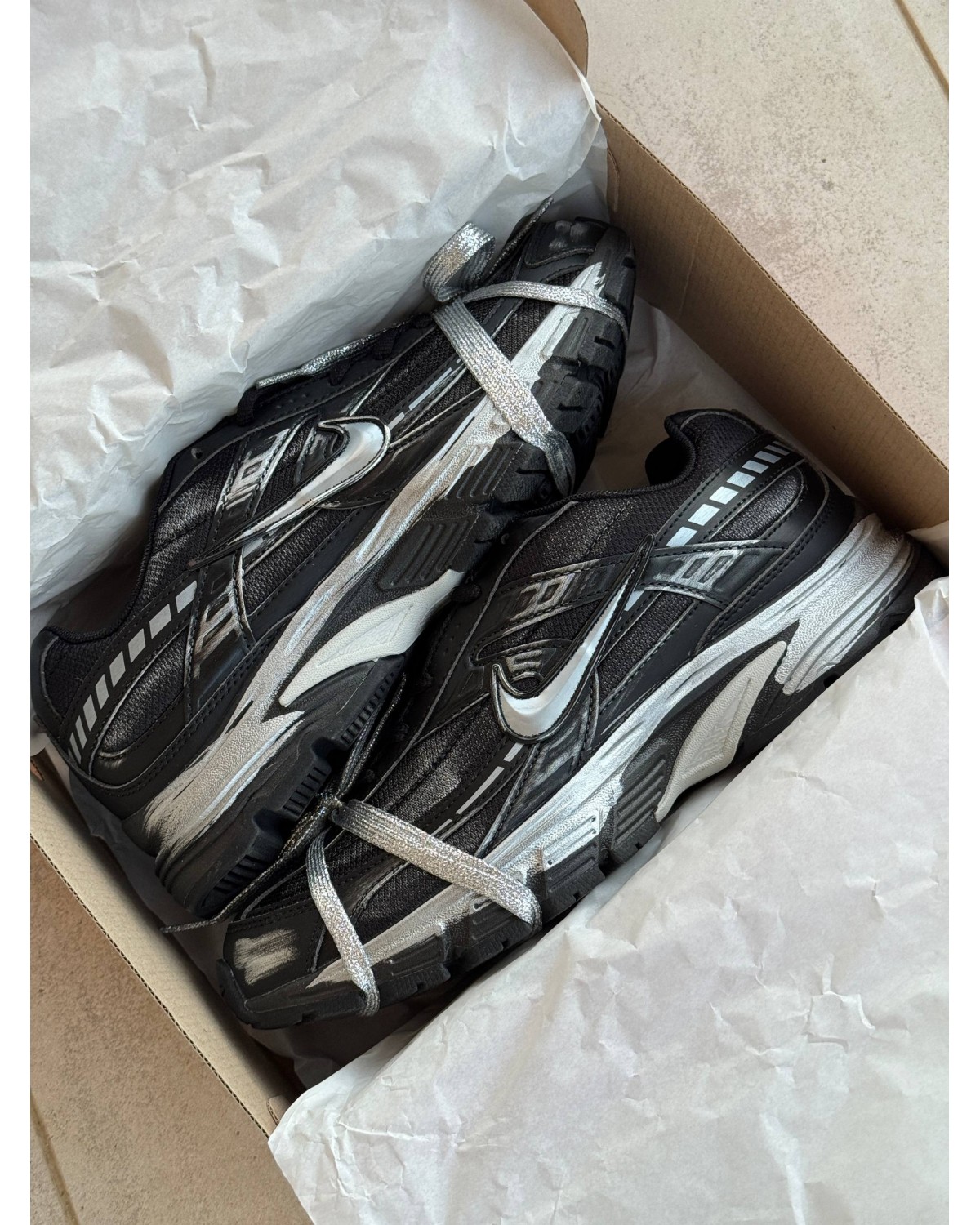 Nike Initiator Custom Silver Black 2.0