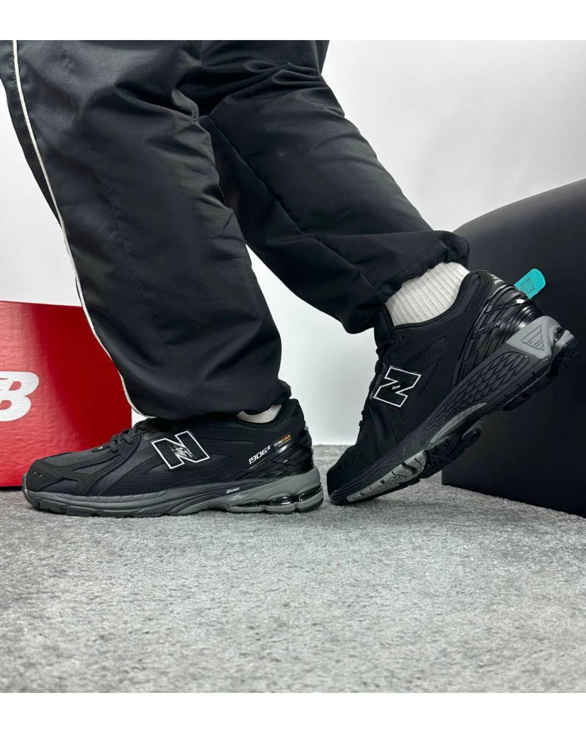New Balance 1906R Black Cordura