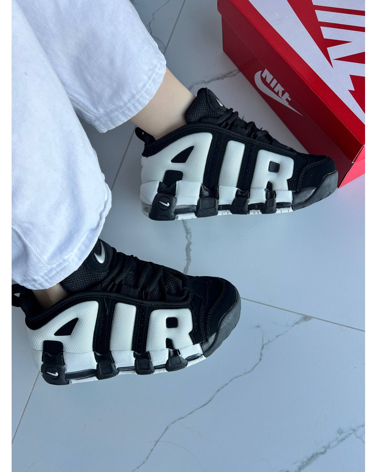Nike Air More Uptempo Low Triple White