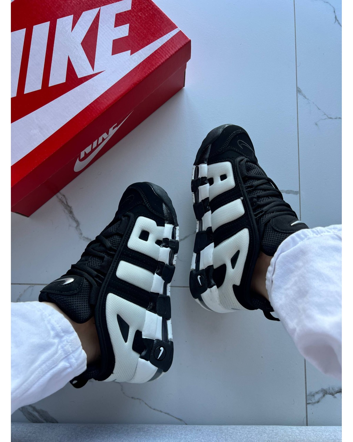 Nike Air More Uptempo Low Triple White