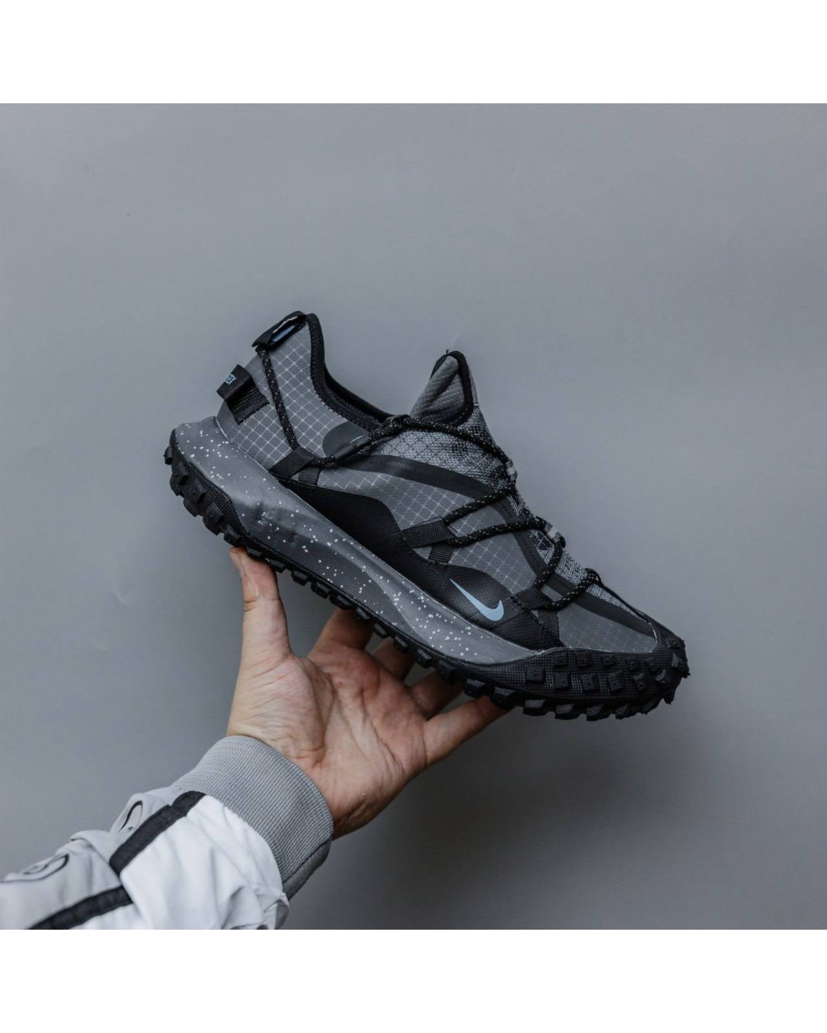 Nike ACG Mountain Fly Low